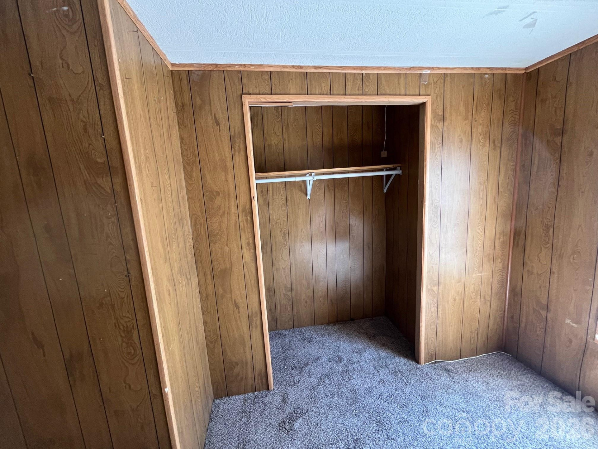 475 Court Street - Photo 13