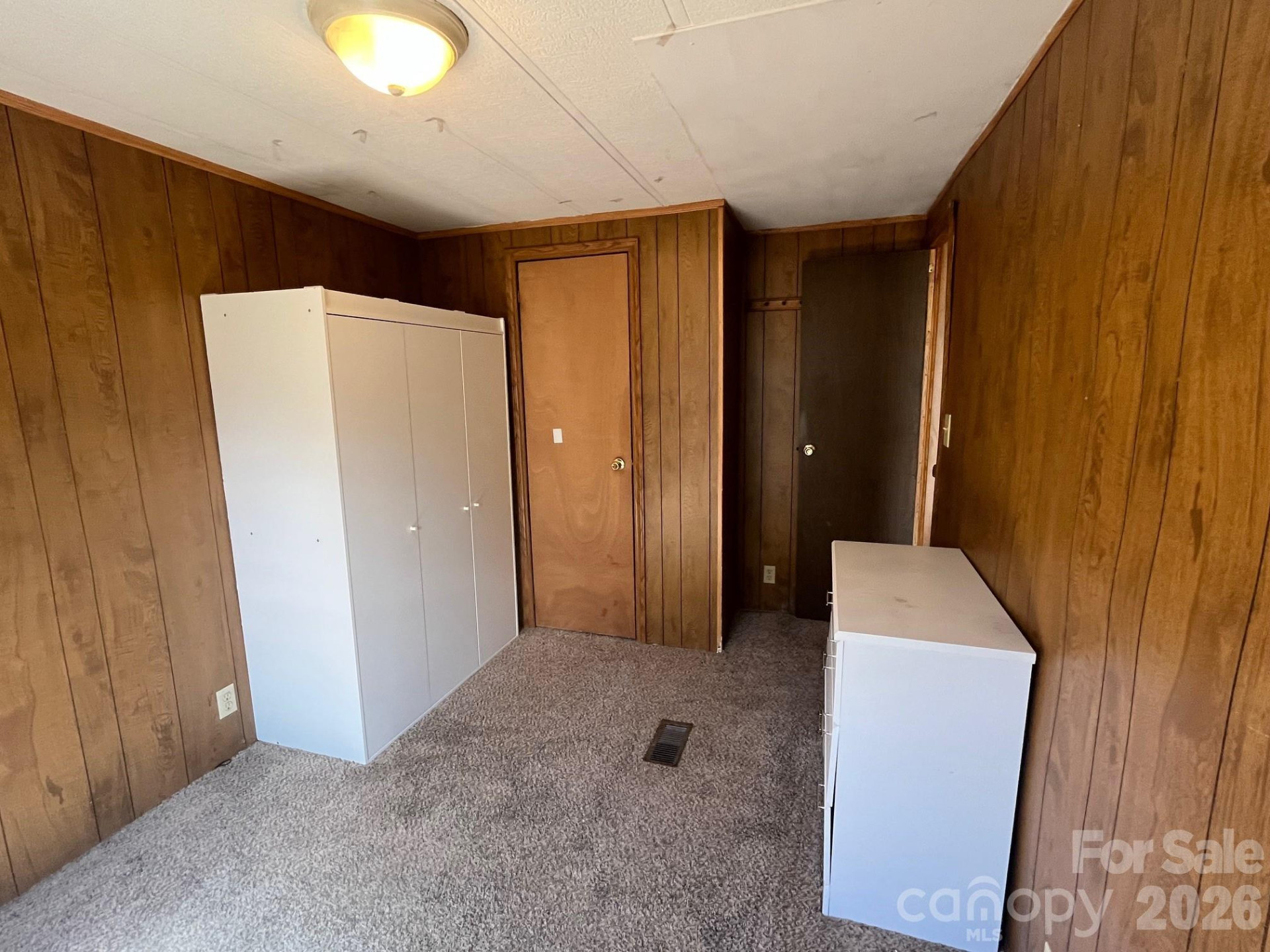 475 Court Street - Photo 16