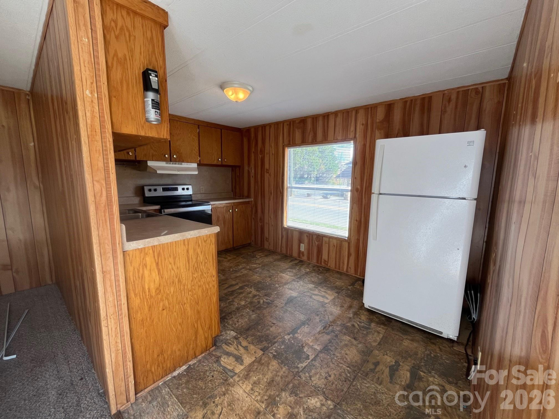 475 Court Street - Photo 4