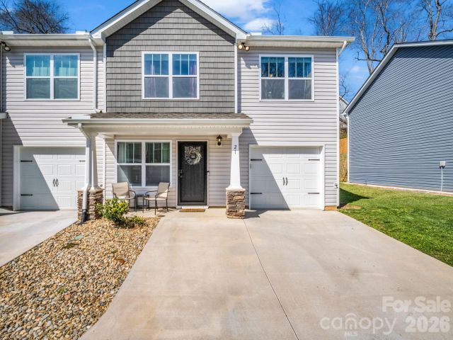 21 Virginia Commons Drive, Arden, NC, 28704