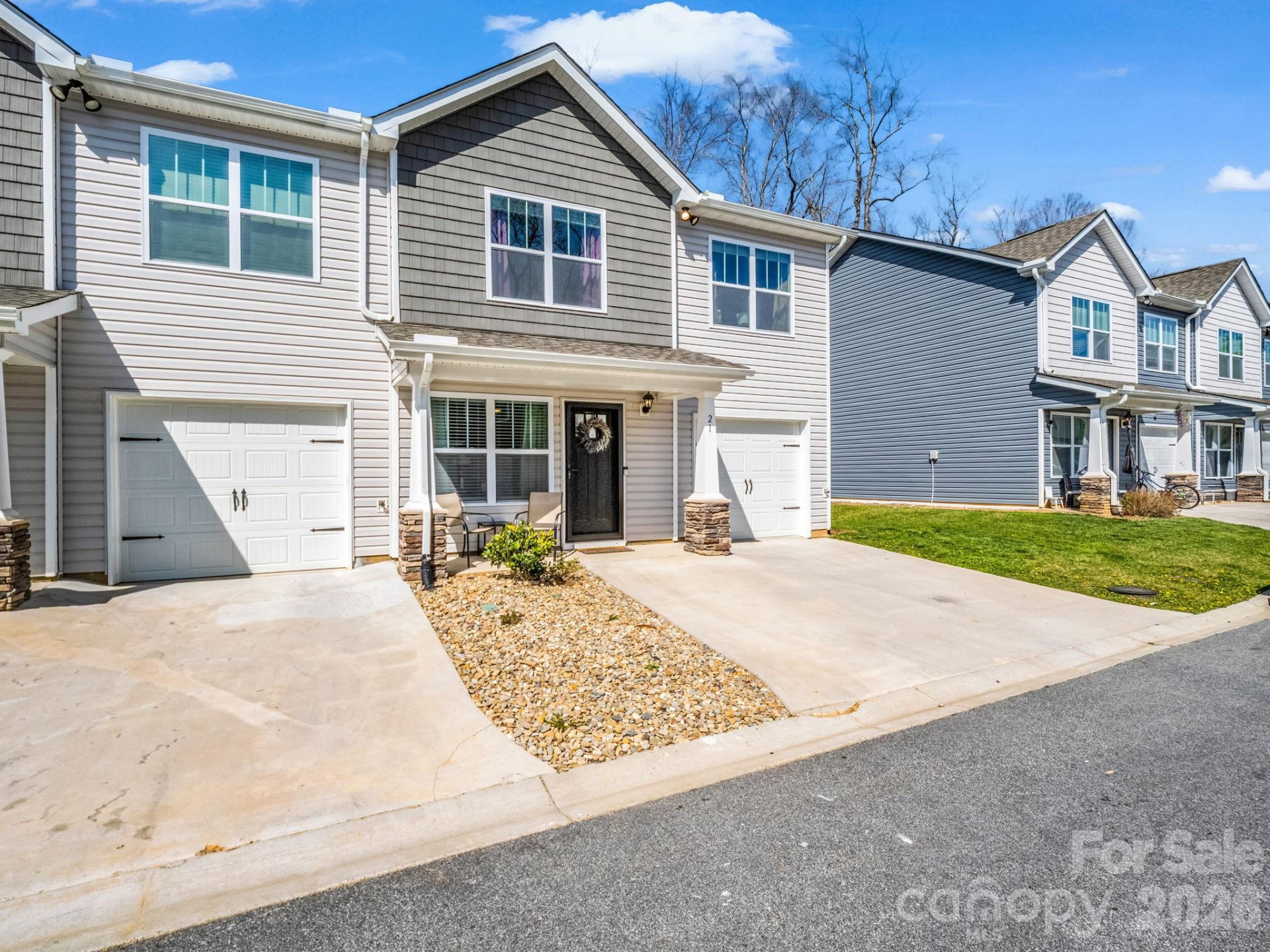 21 Virginia Commons Drive - Photo 2