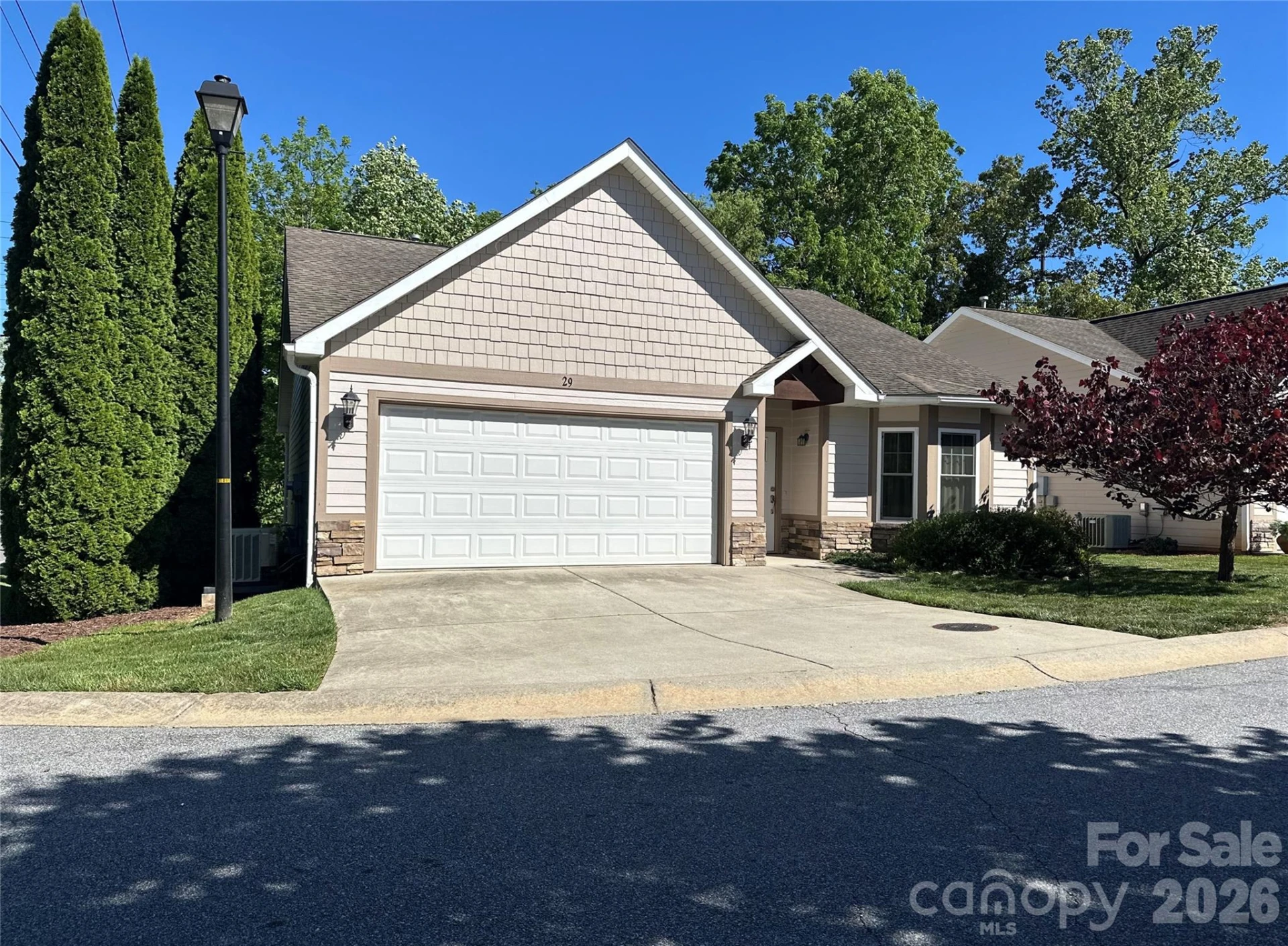 29 Kaylor Drive - Photo 2