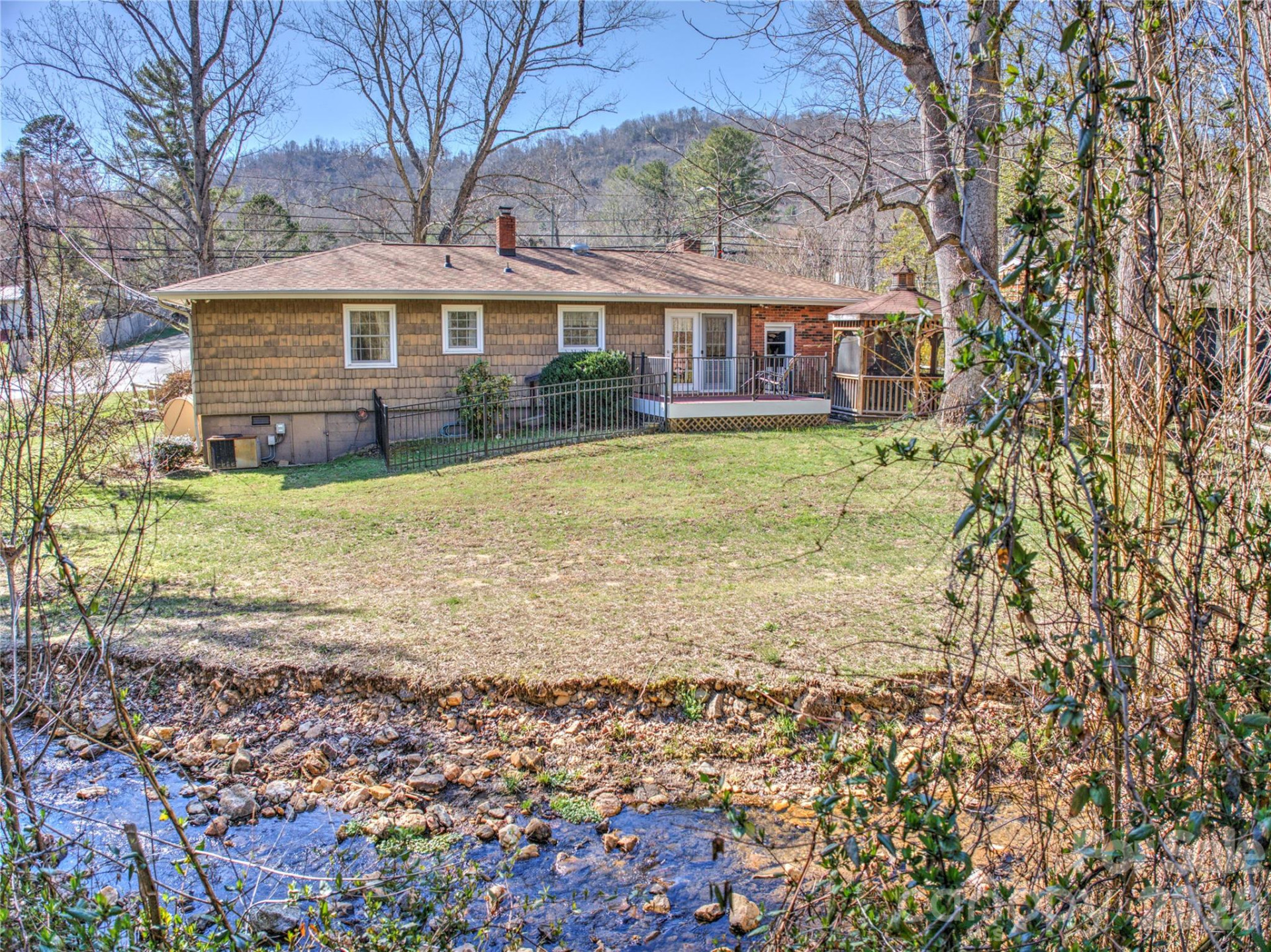 879 New Haw Creek Road - Photo 5