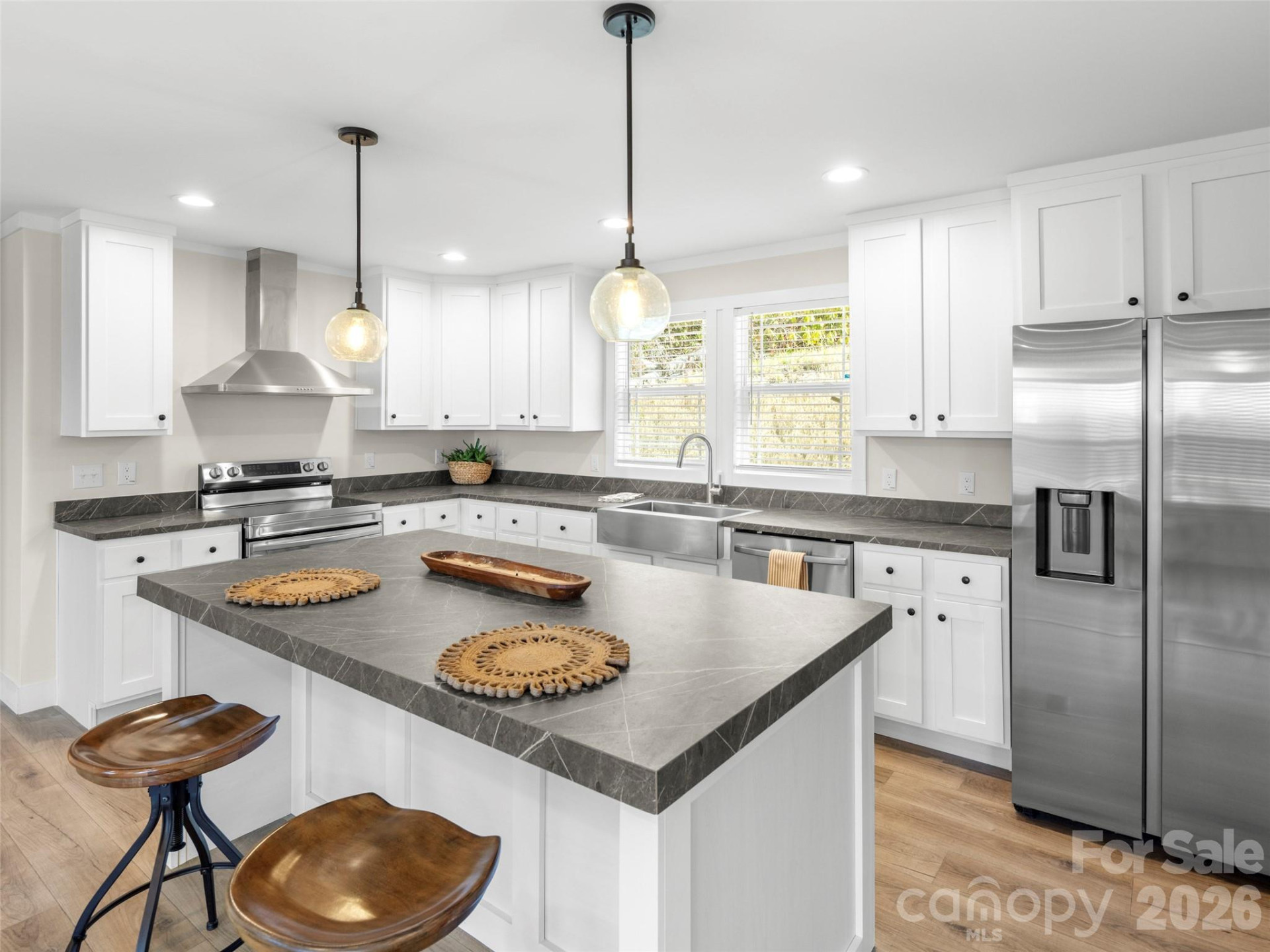 512 Hutch Mountain Road - Photo 5