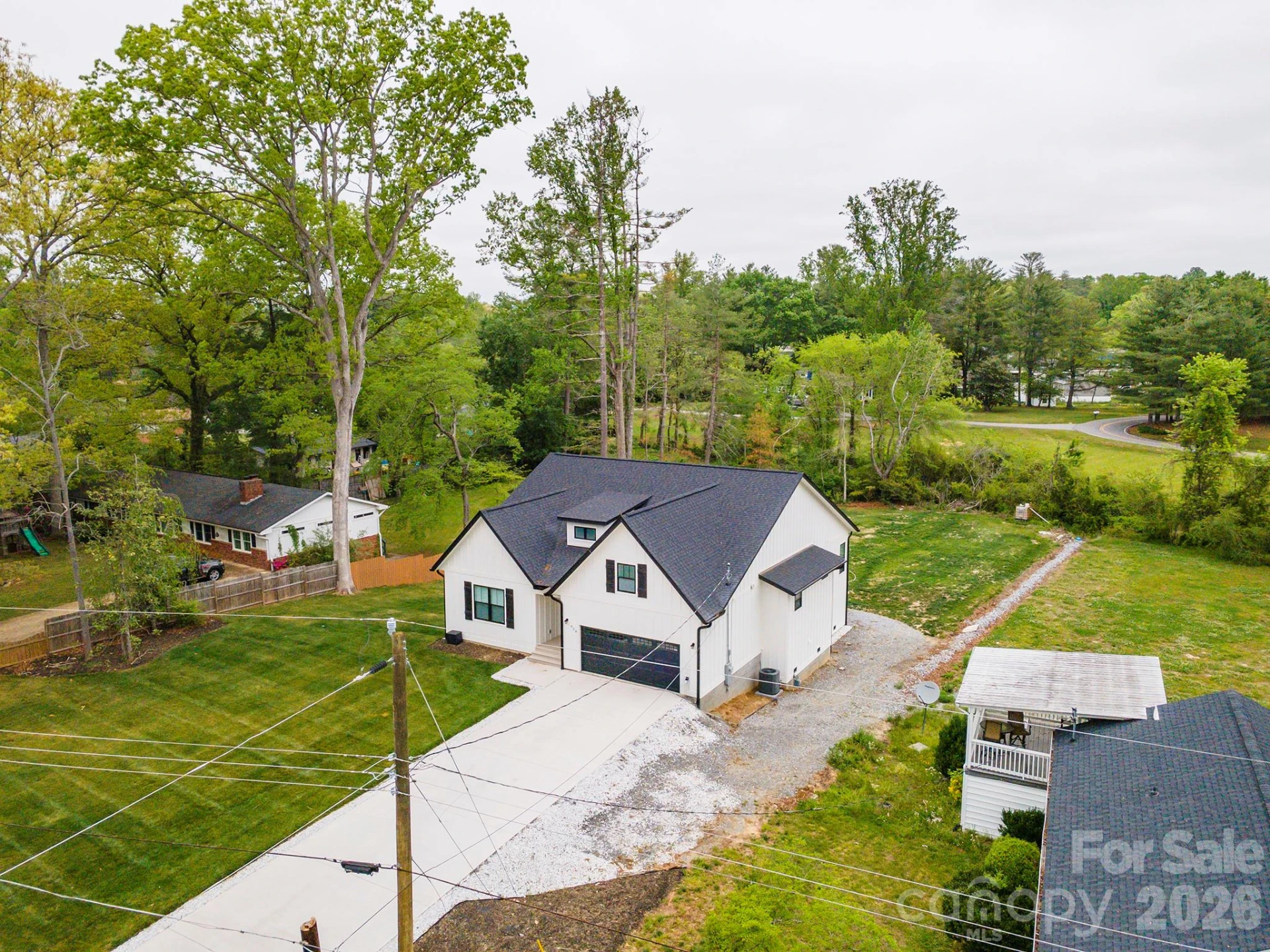808 Maybank Drive - Photo 3