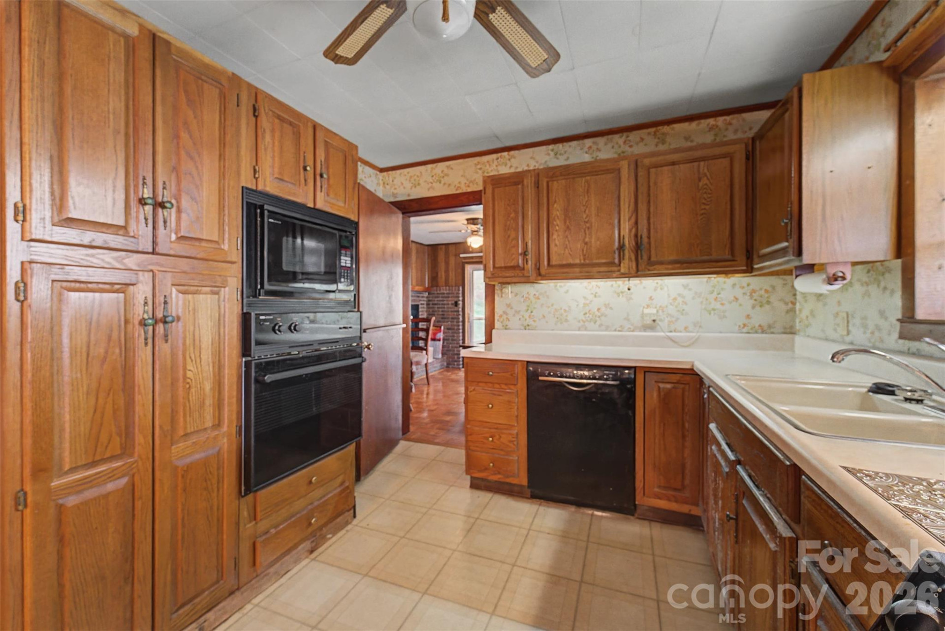 318 Sunrise Park - Photo 16