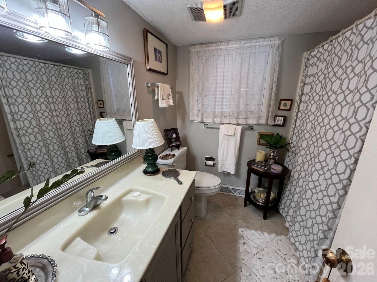 141 Glen Cannon Point #Unit 2 - Photo 12