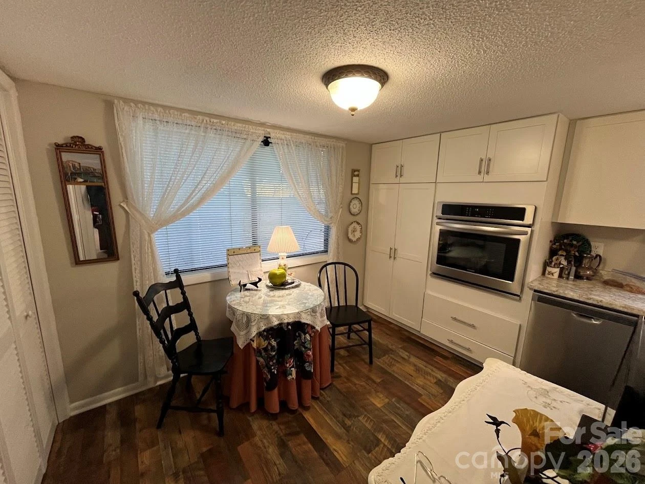141 Glen Cannon Point #Unit 2 - Photo 3