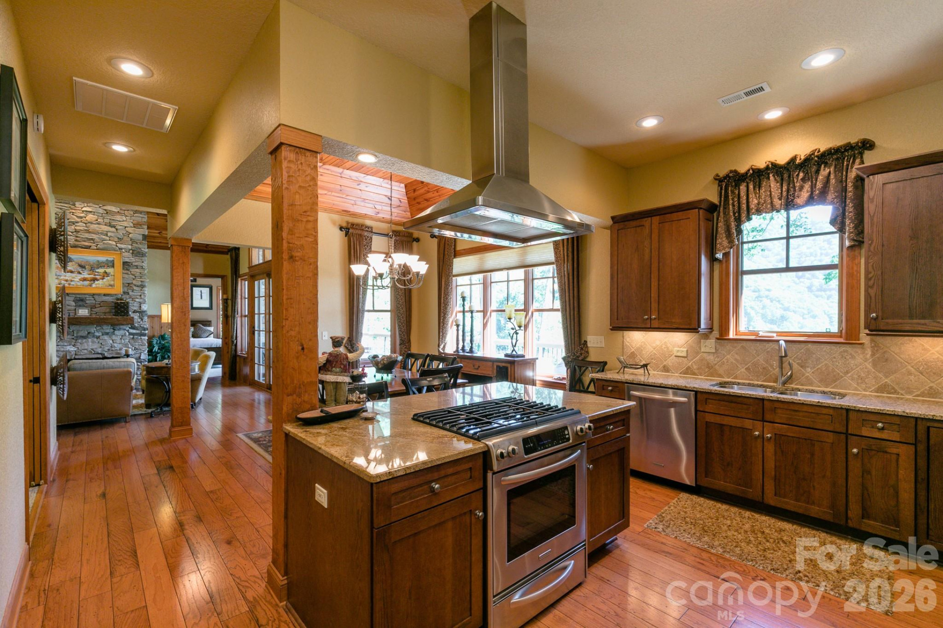 307 Spring Rock Road - Photo 2