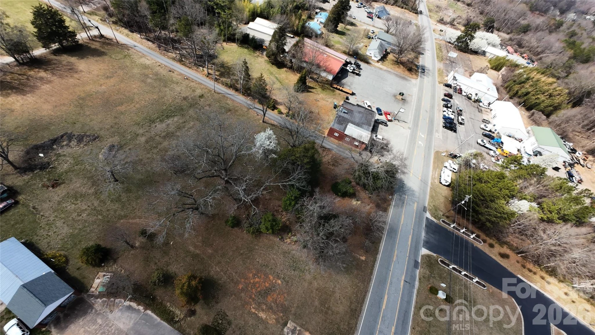1033 Main Street - Photo 3