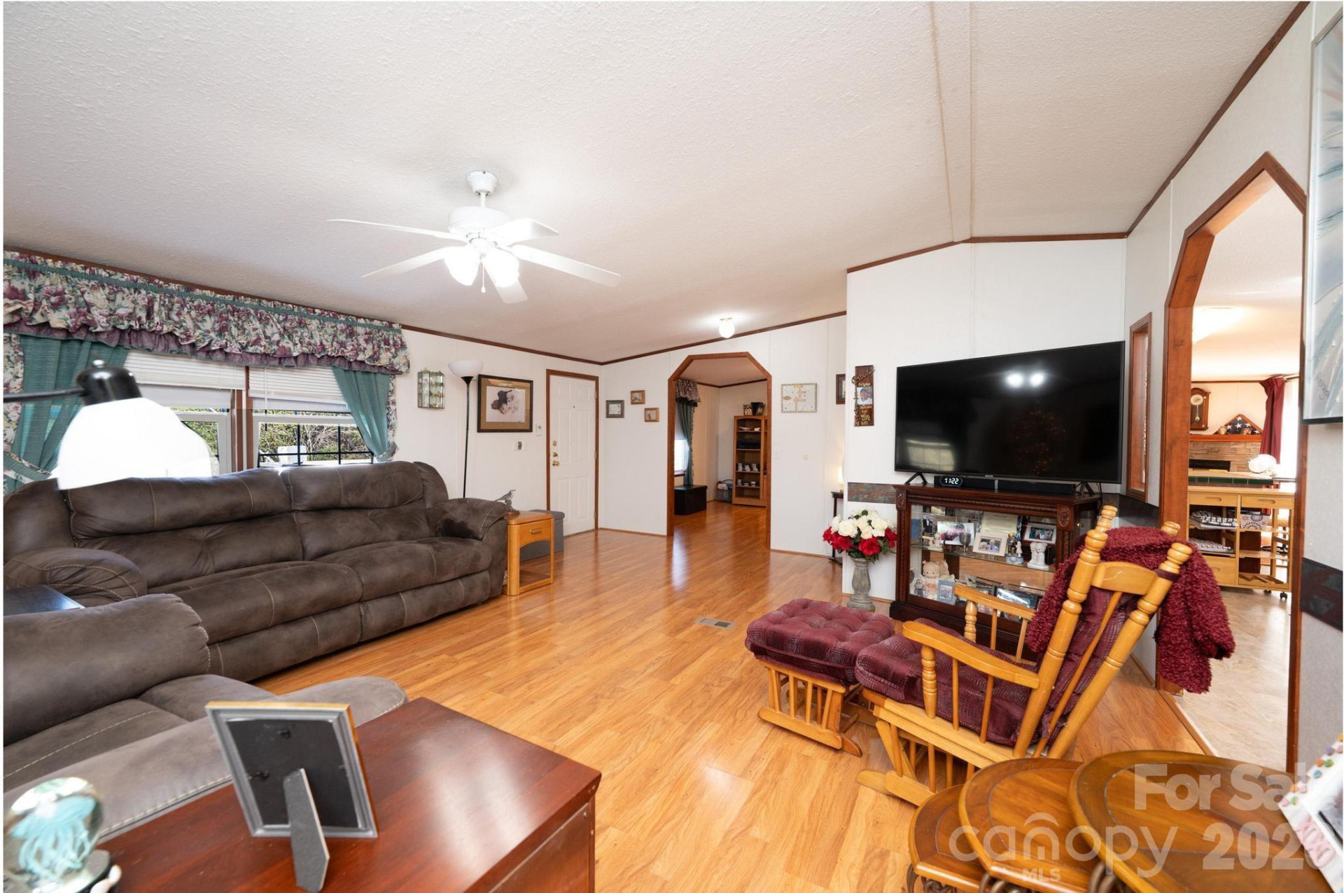 8547 Ledford Avenue - Photo 8