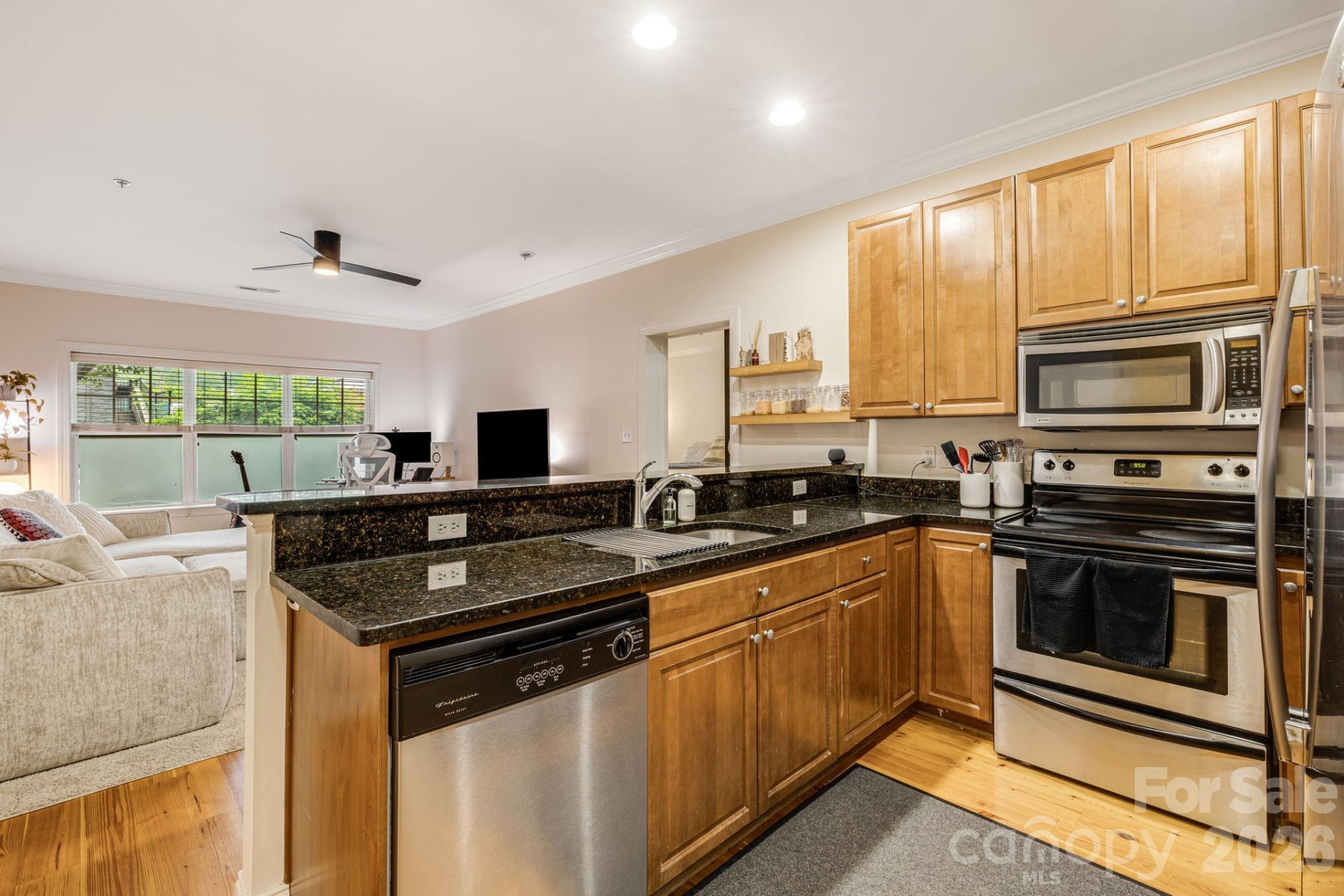 175 Lexington Avenue #106 - Photo 4
