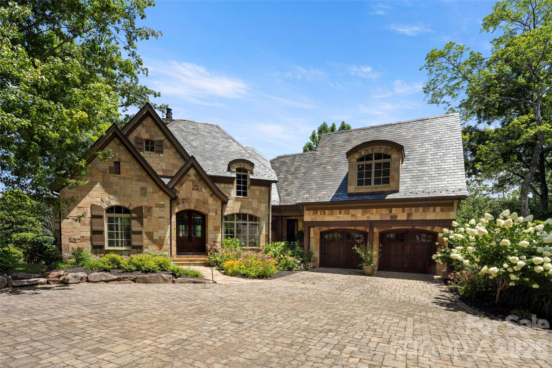 1829 Bella Vista Court - Photo 3