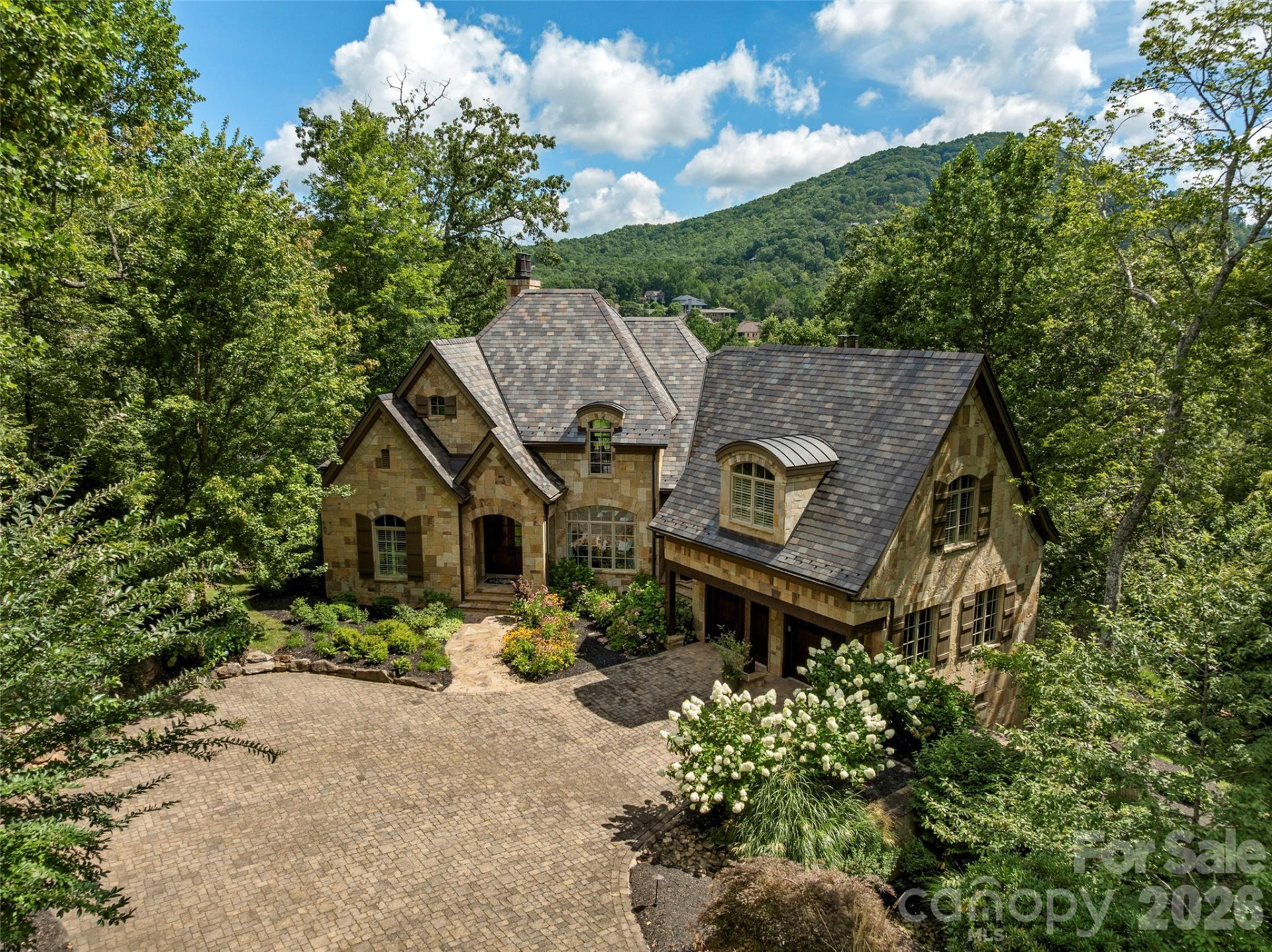 1829 Bella Vista Court - Photo 4