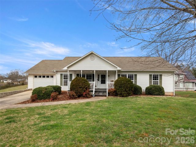 83 Church Street, Weaverville, NC, 28787