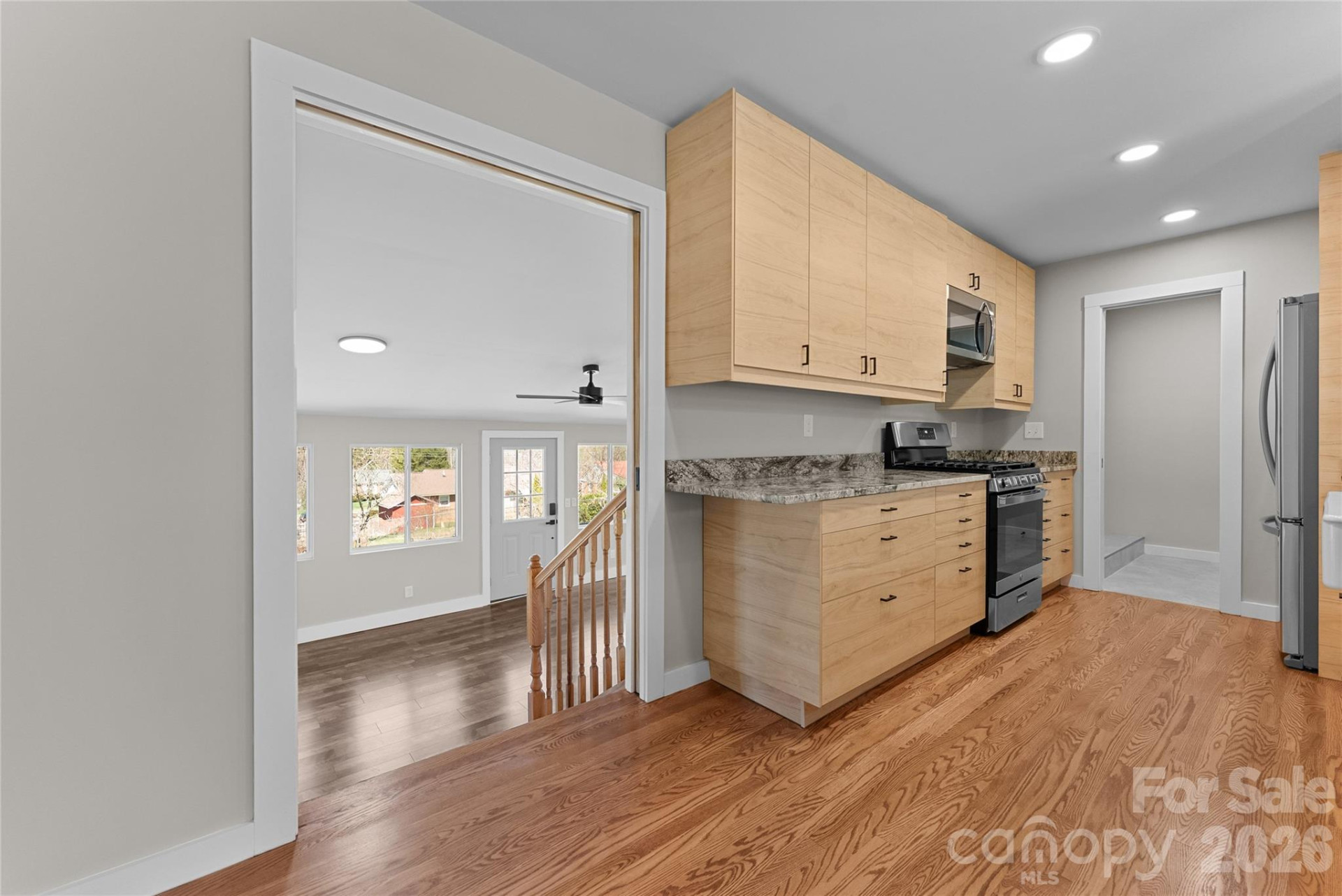 88 Skyview Terrace - Photo 8