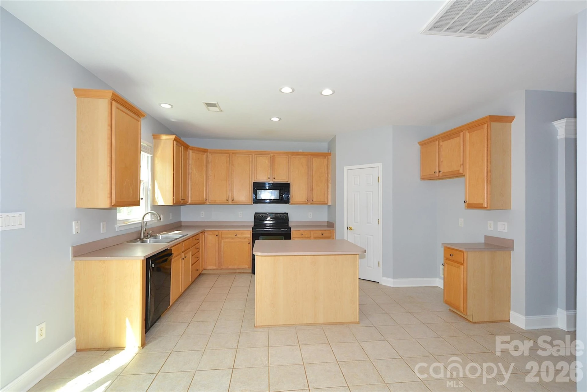 9815 Steed Court - Photo 10