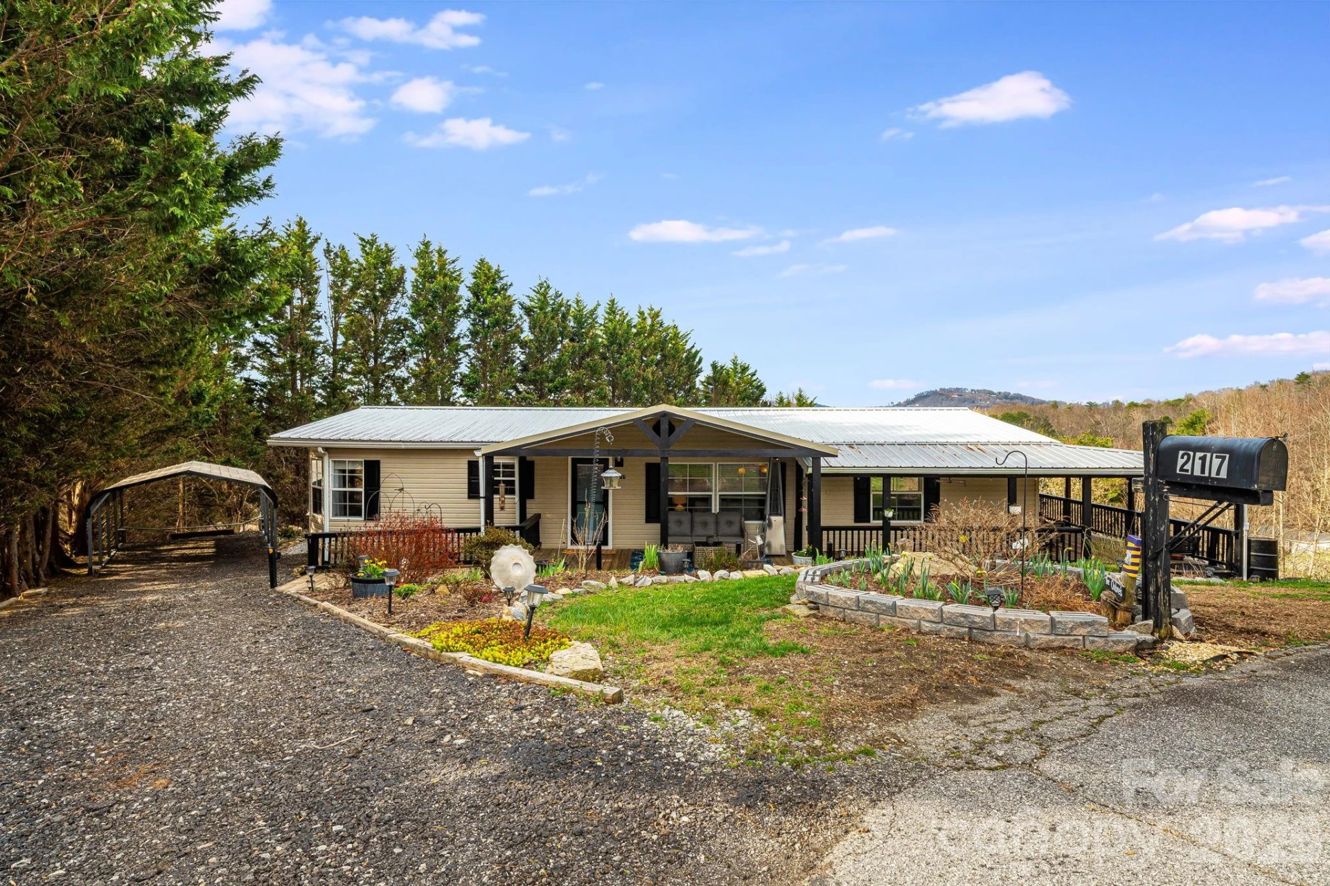 217 Sandy Creek Court - Photo 2