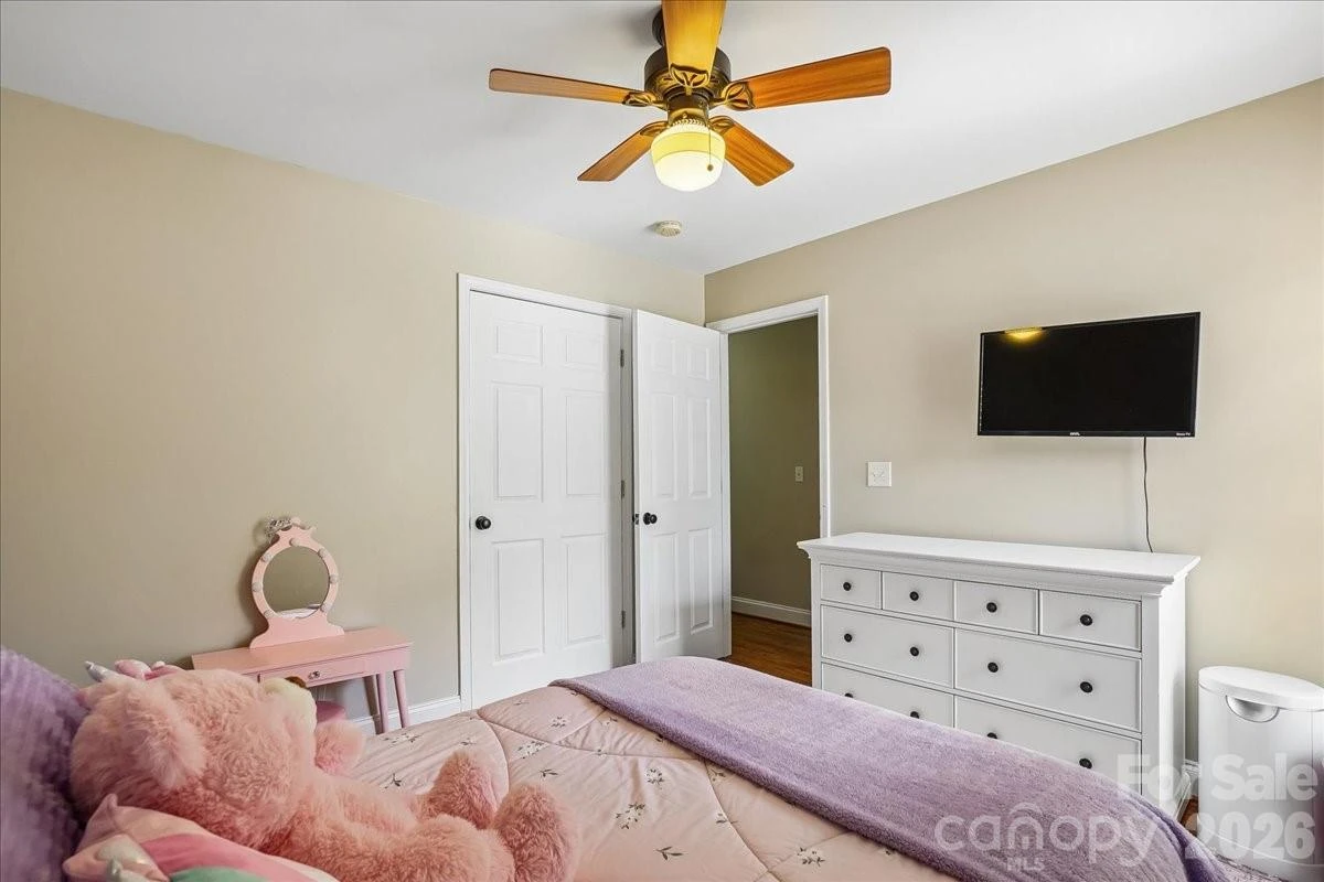 665 Edwards Road - Photo 18