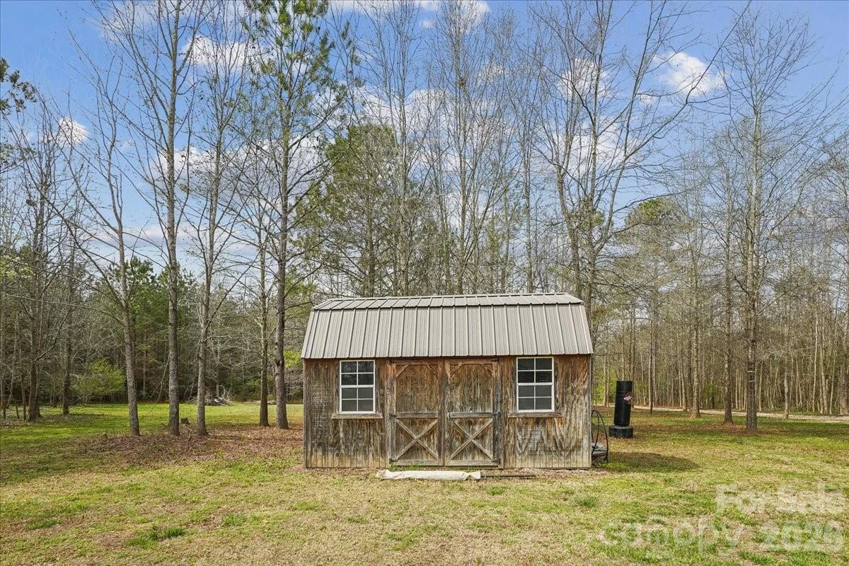 665 Edwards Road - Photo 32