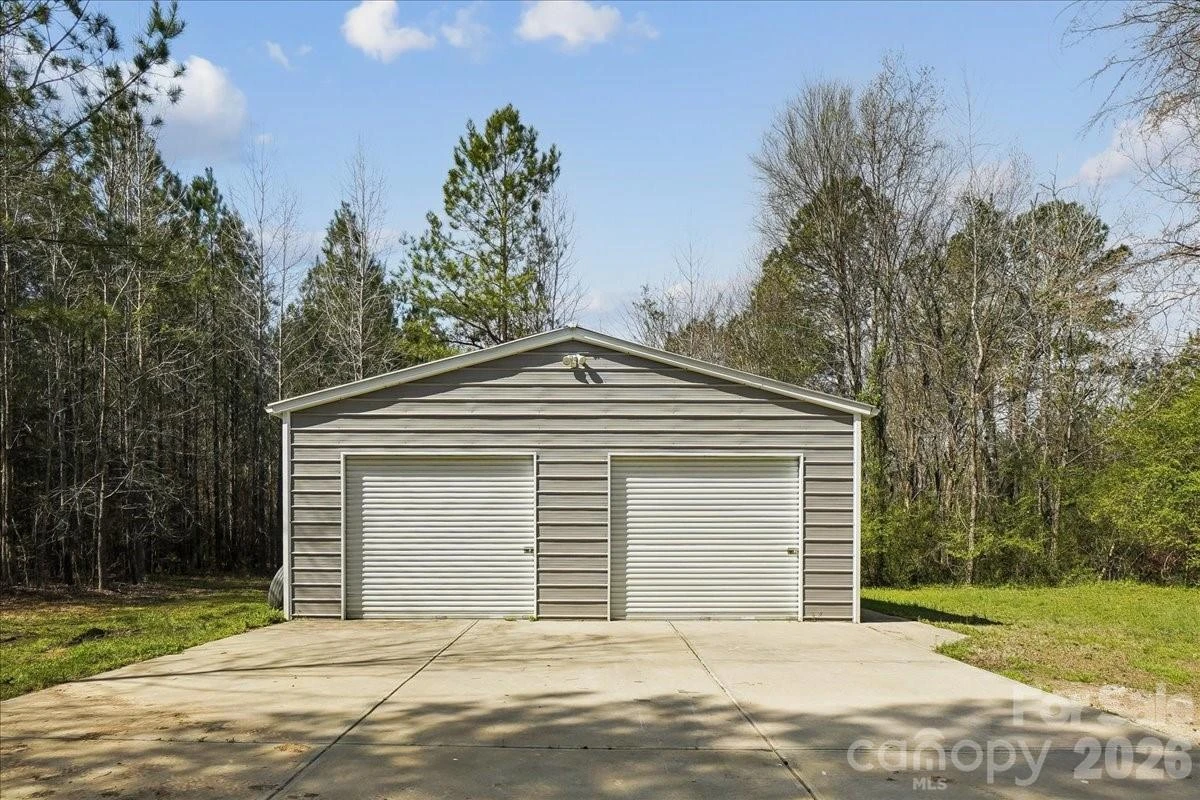 665 Edwards Road - Photo 33