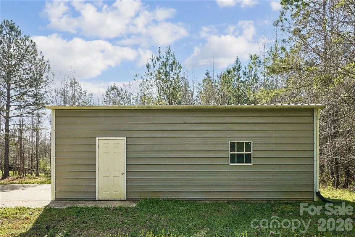 665 Edwards Road - Photo 36