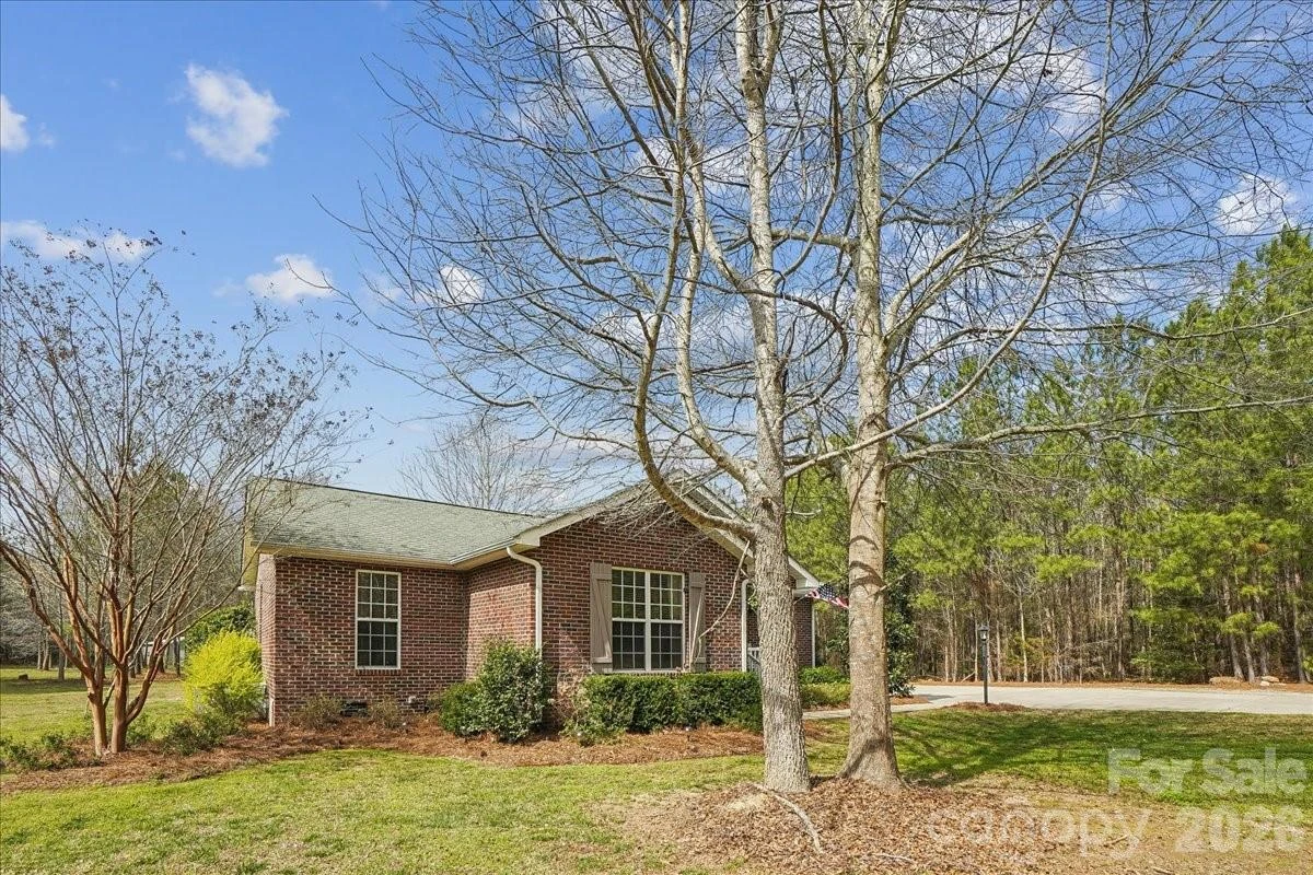 665 Edwards Road - Photo 40