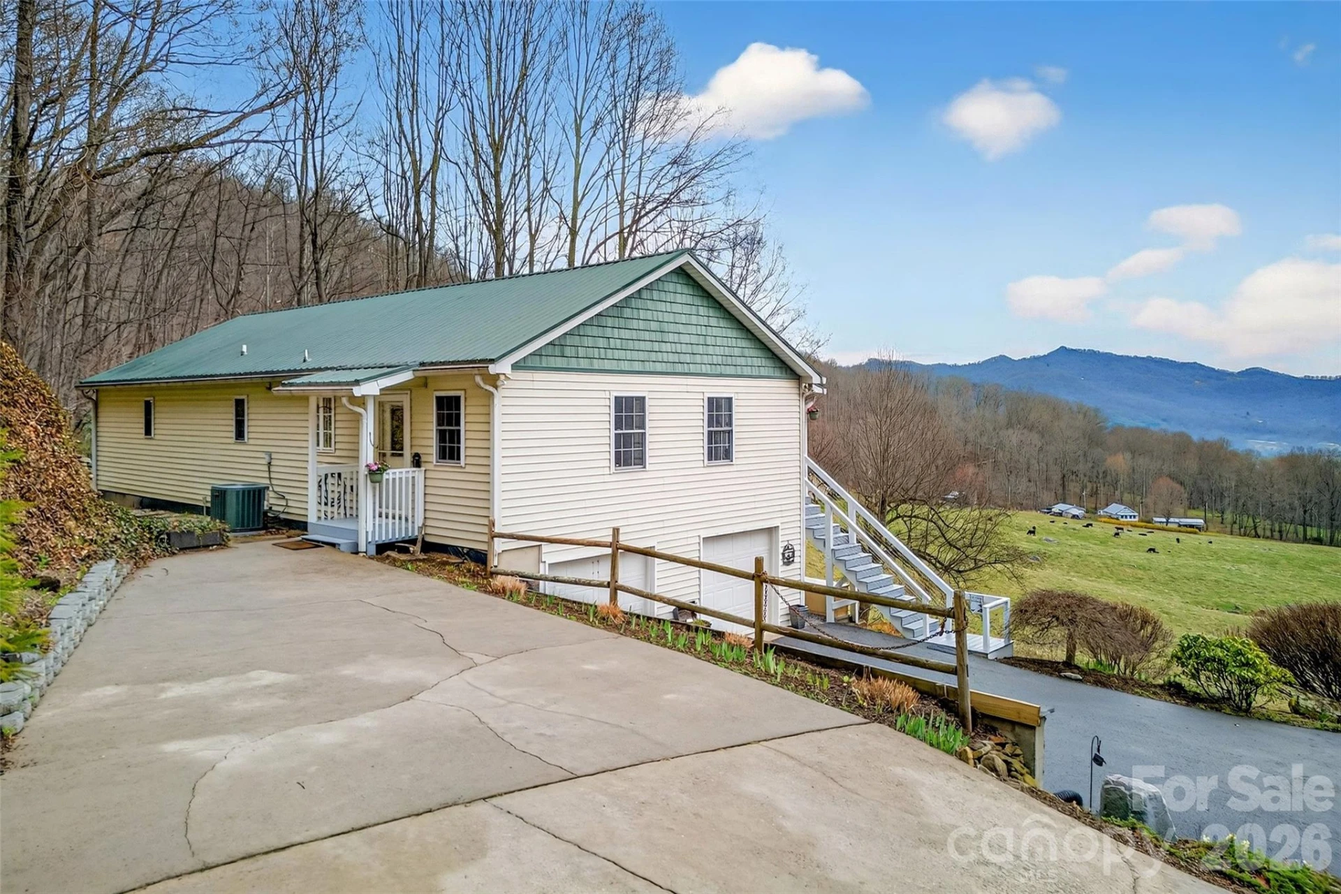 120 Mountain Mist Lane