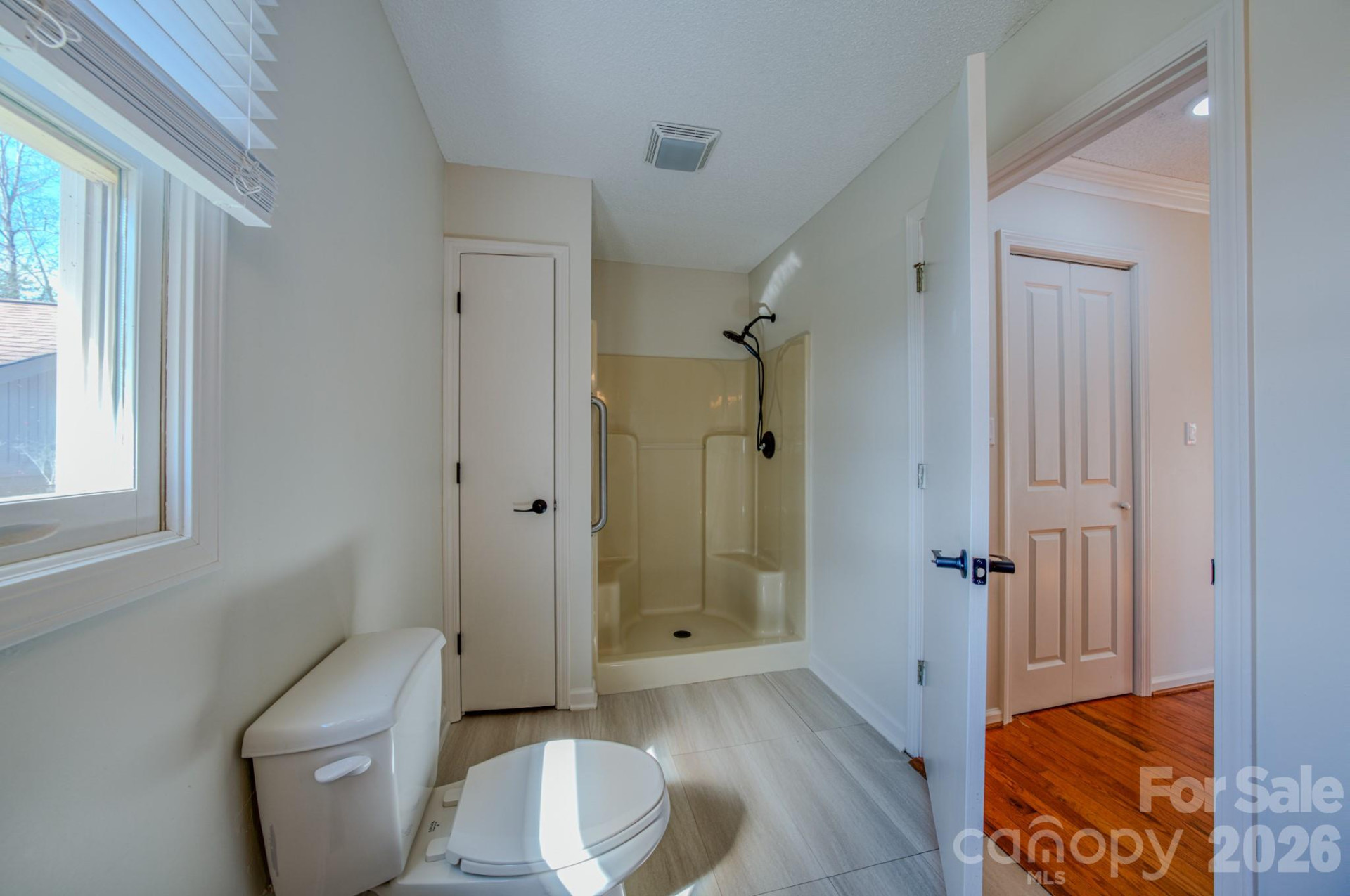 4 Hedgerose Court #D - Photo 15