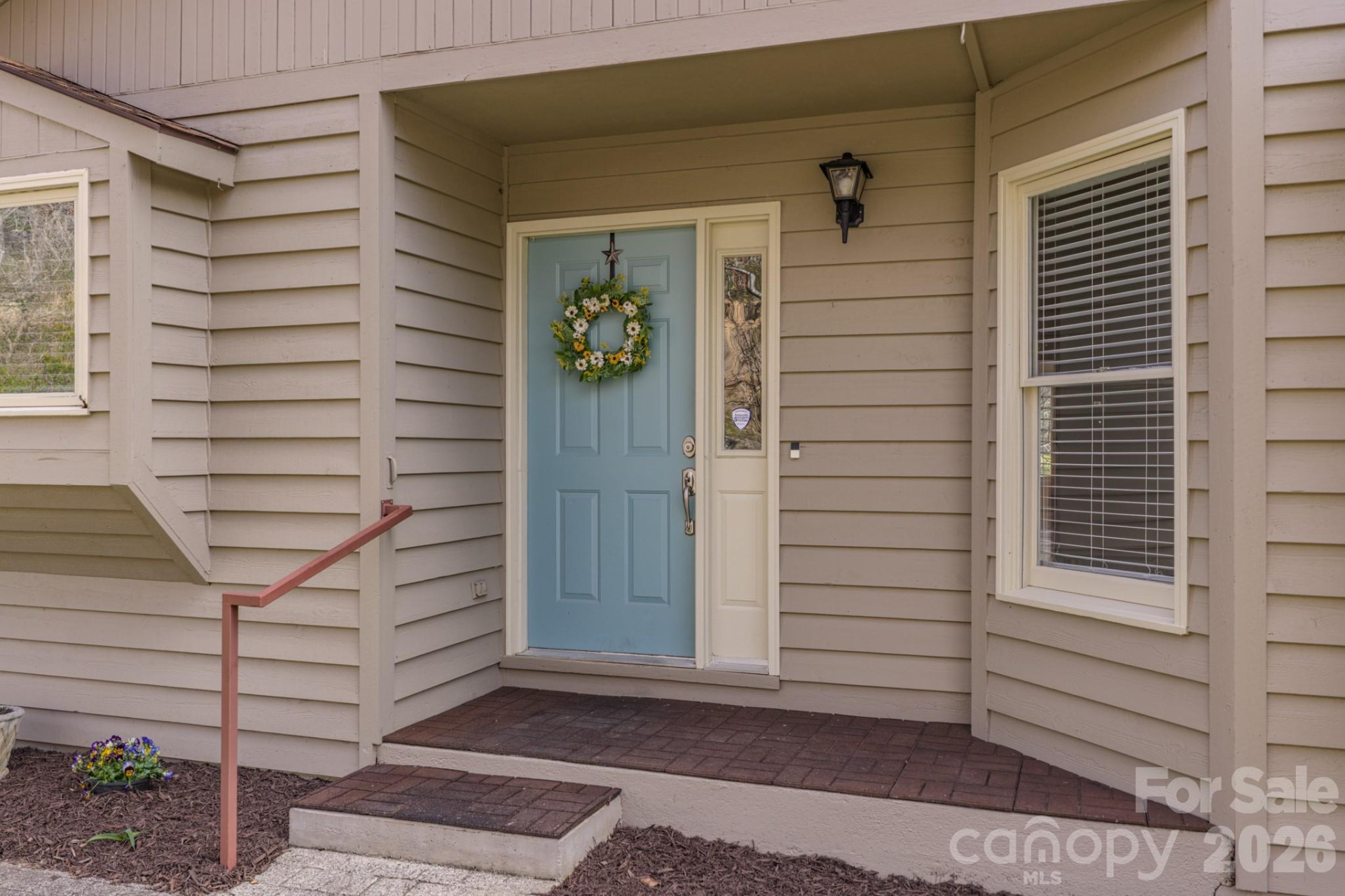 4 Hedgerose Court #D - Photo 3