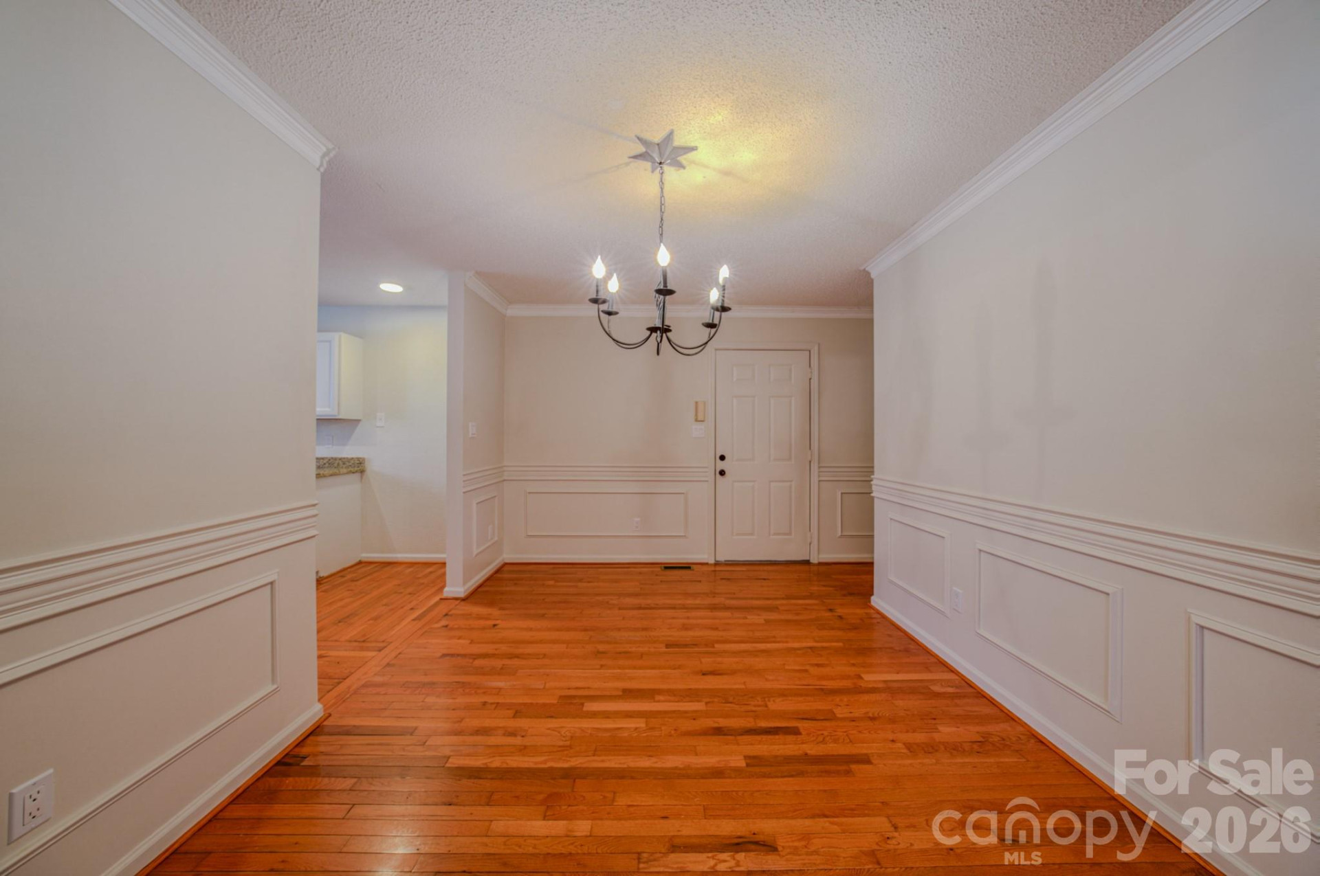 4 Hedgerose Court #D - Photo 6