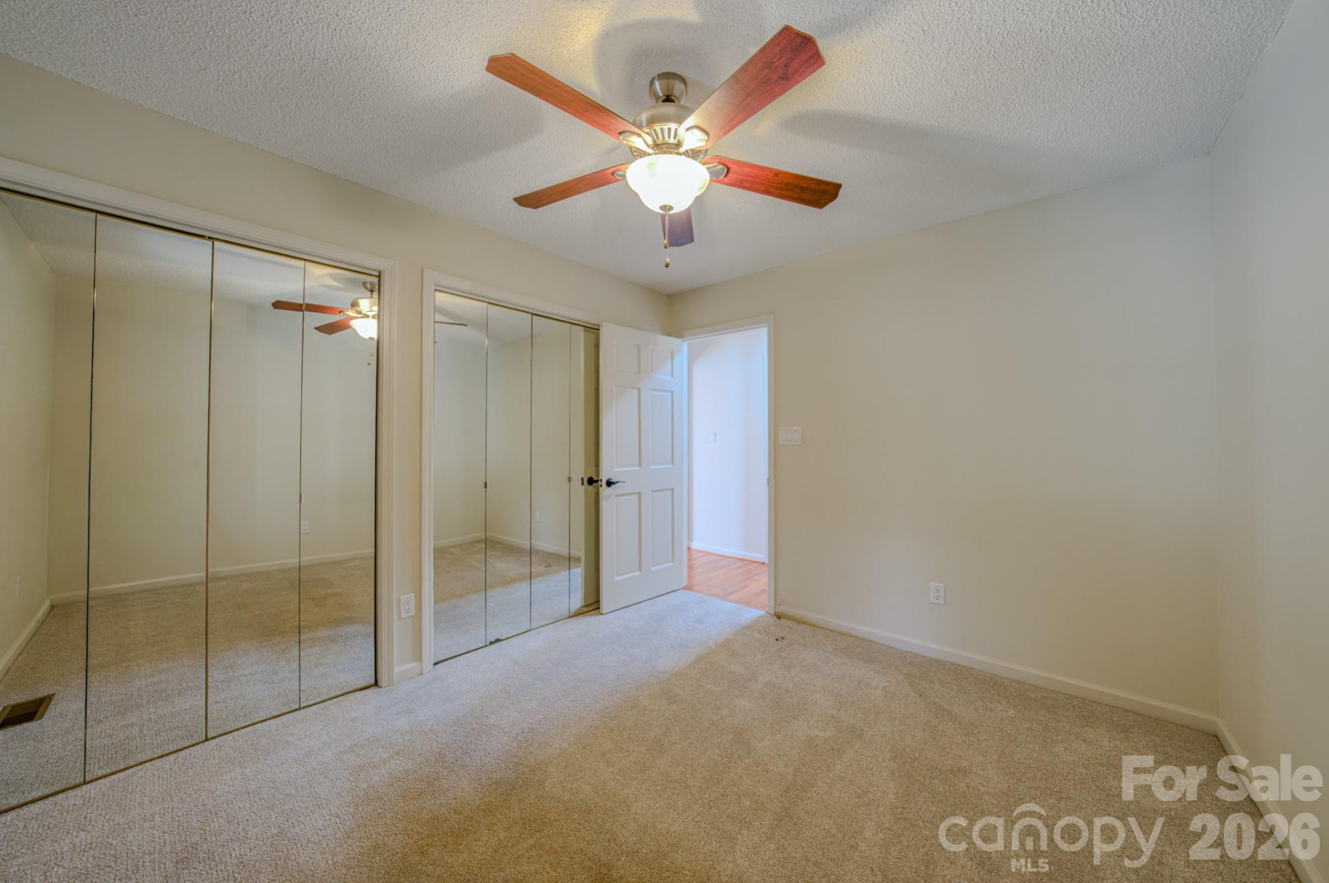 4 Hedgerose Court #D - Photo 9