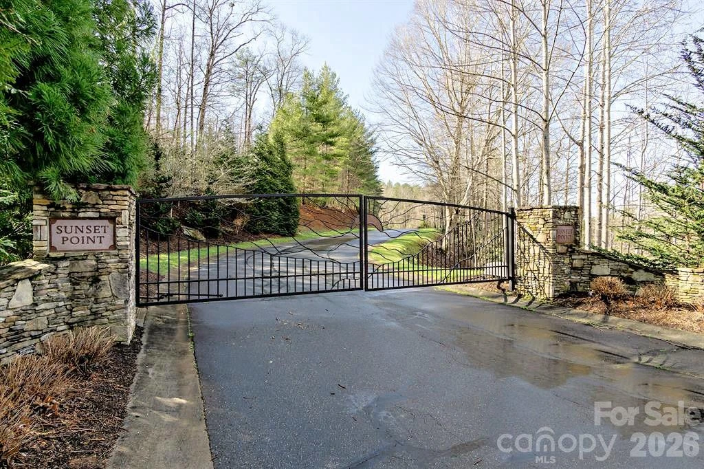 10 Otter Cove Court - Photo 2