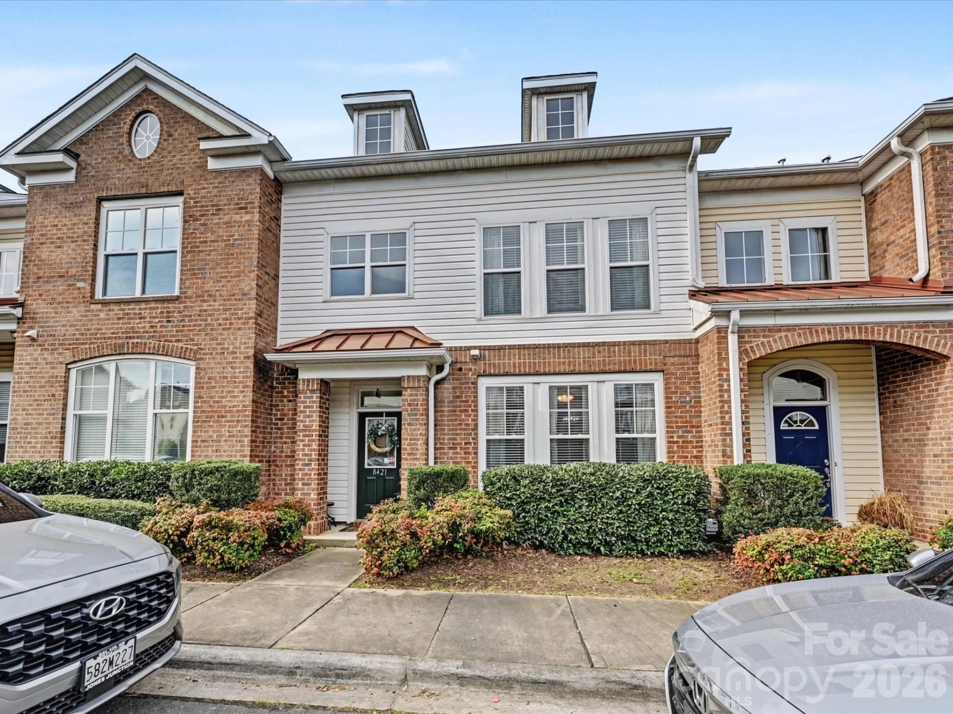 8421 Scotney Bluff Avenue - Photo 2