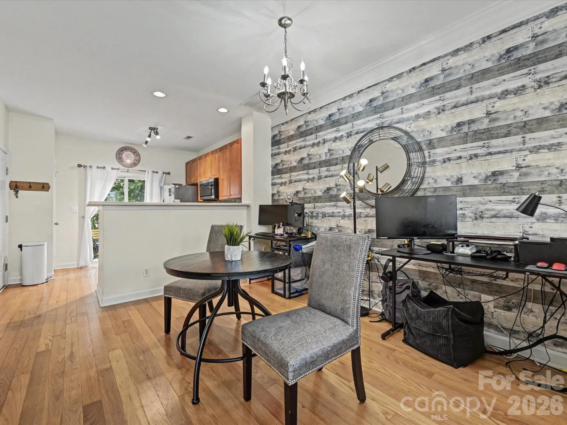 8421 Scotney Bluff Avenue - Photo 5
