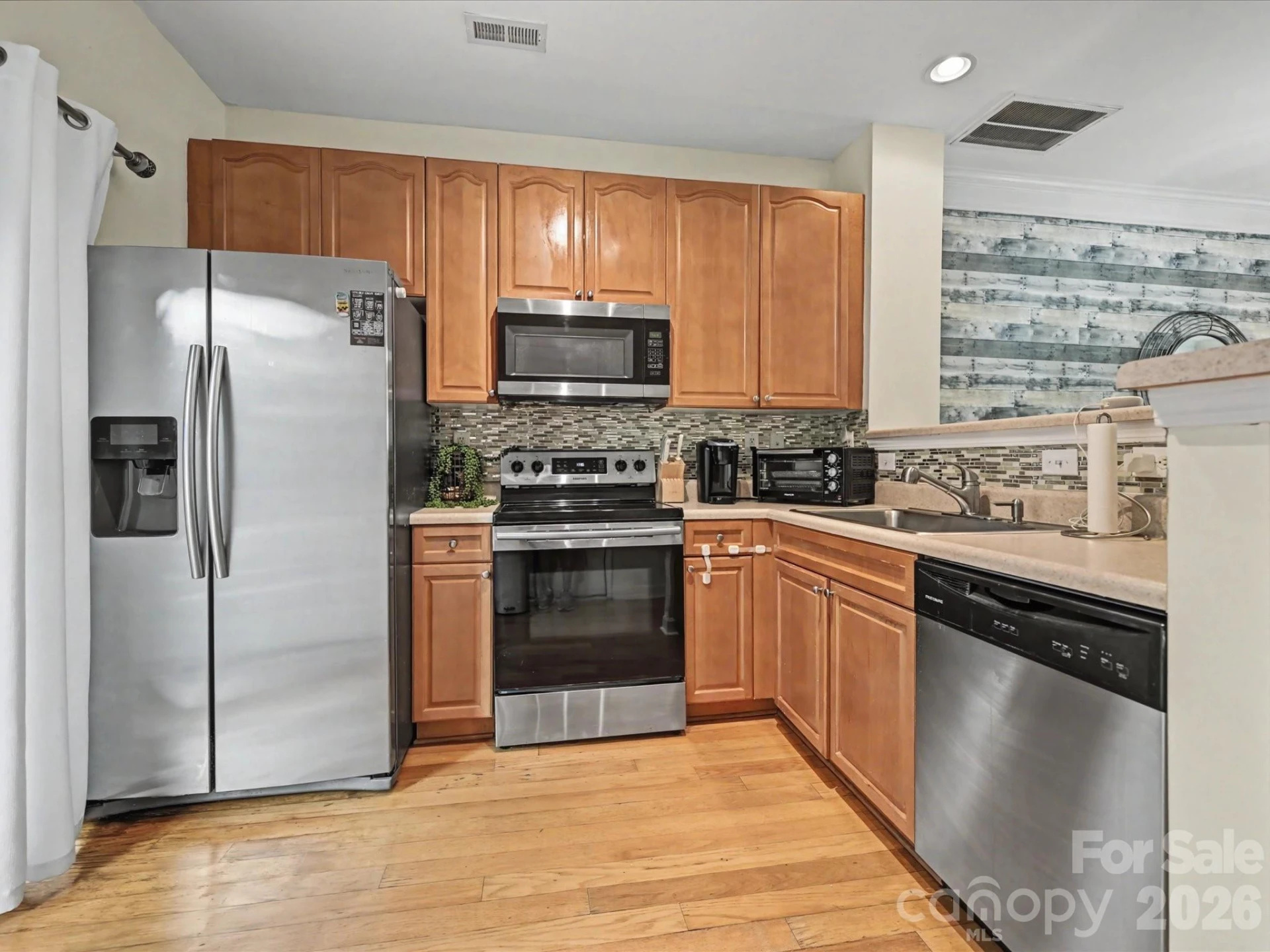 8421 Scotney Bluff Avenue - Photo 9