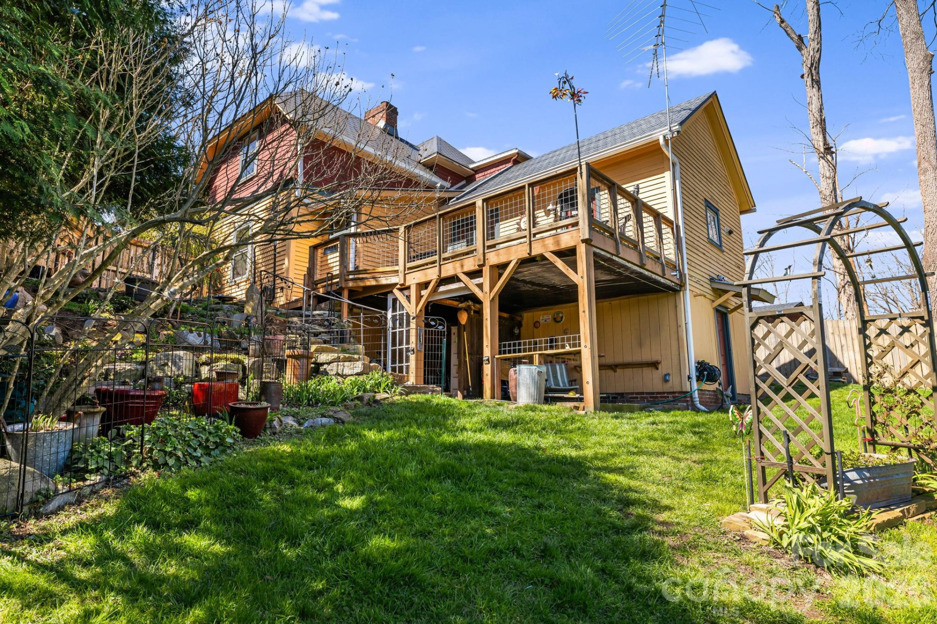 251 Flint Street - Photo 7