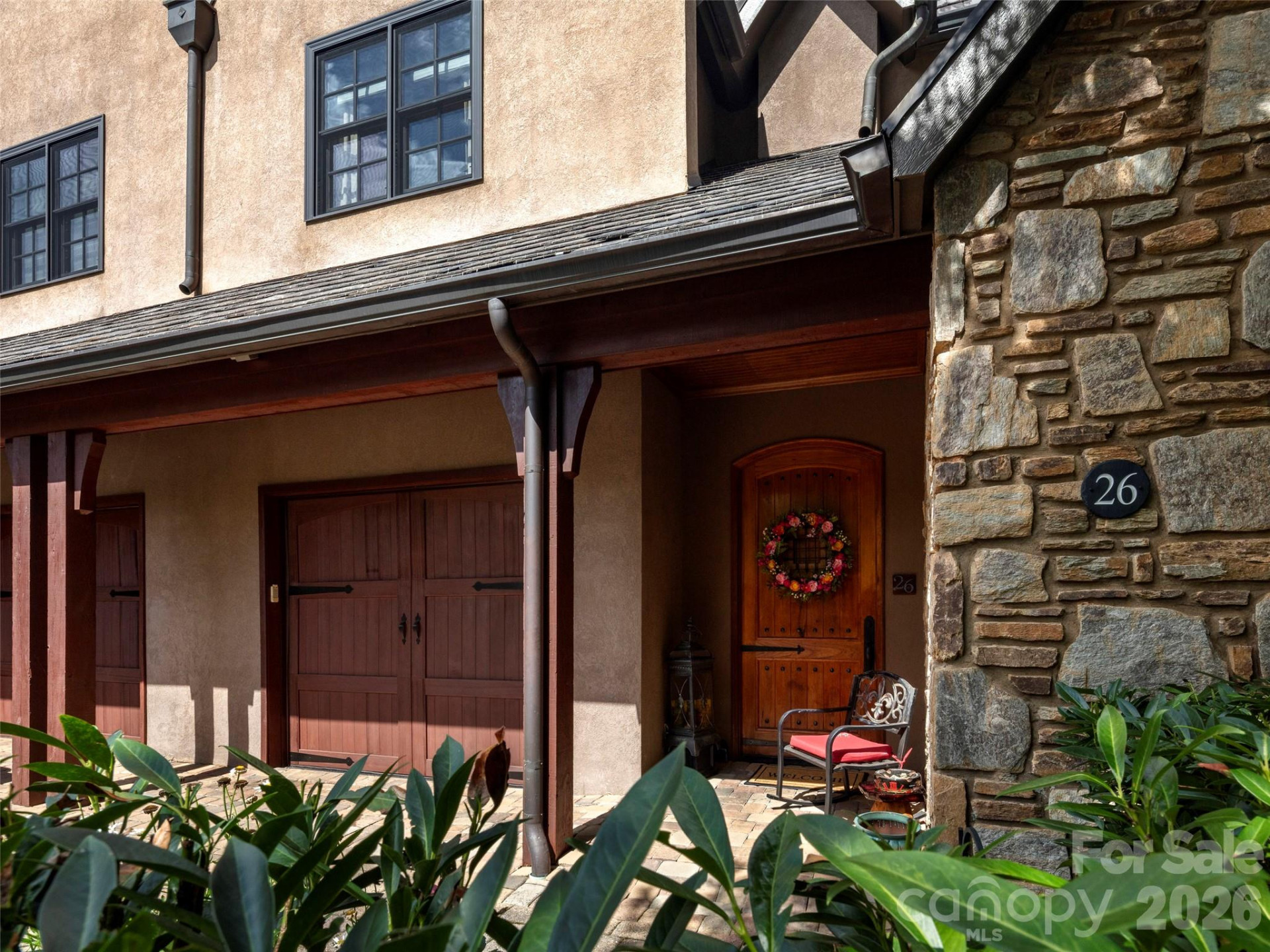 26 Village Oak Drive - Photo 2