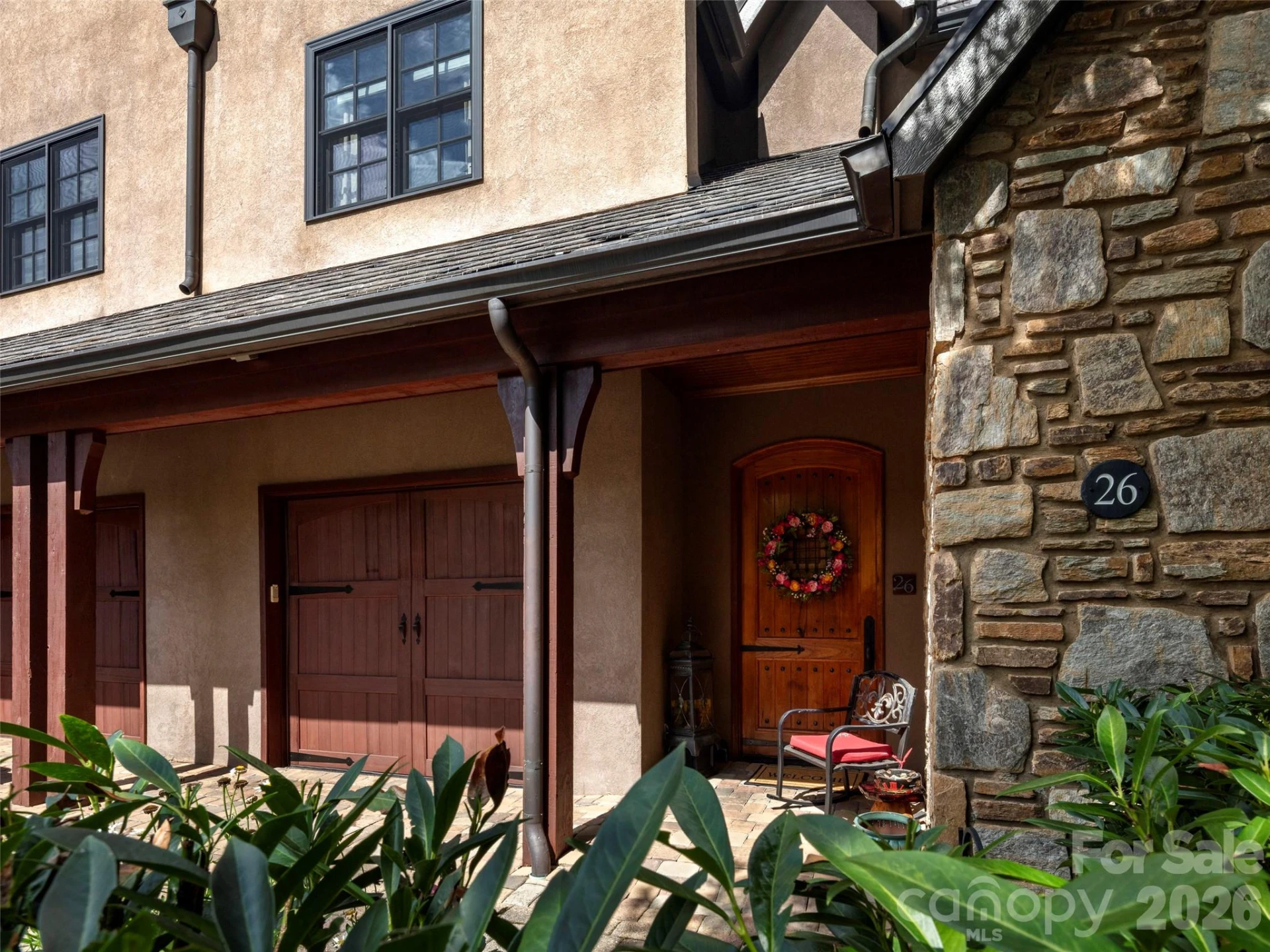 26 Village Oak Drive - Photo 2