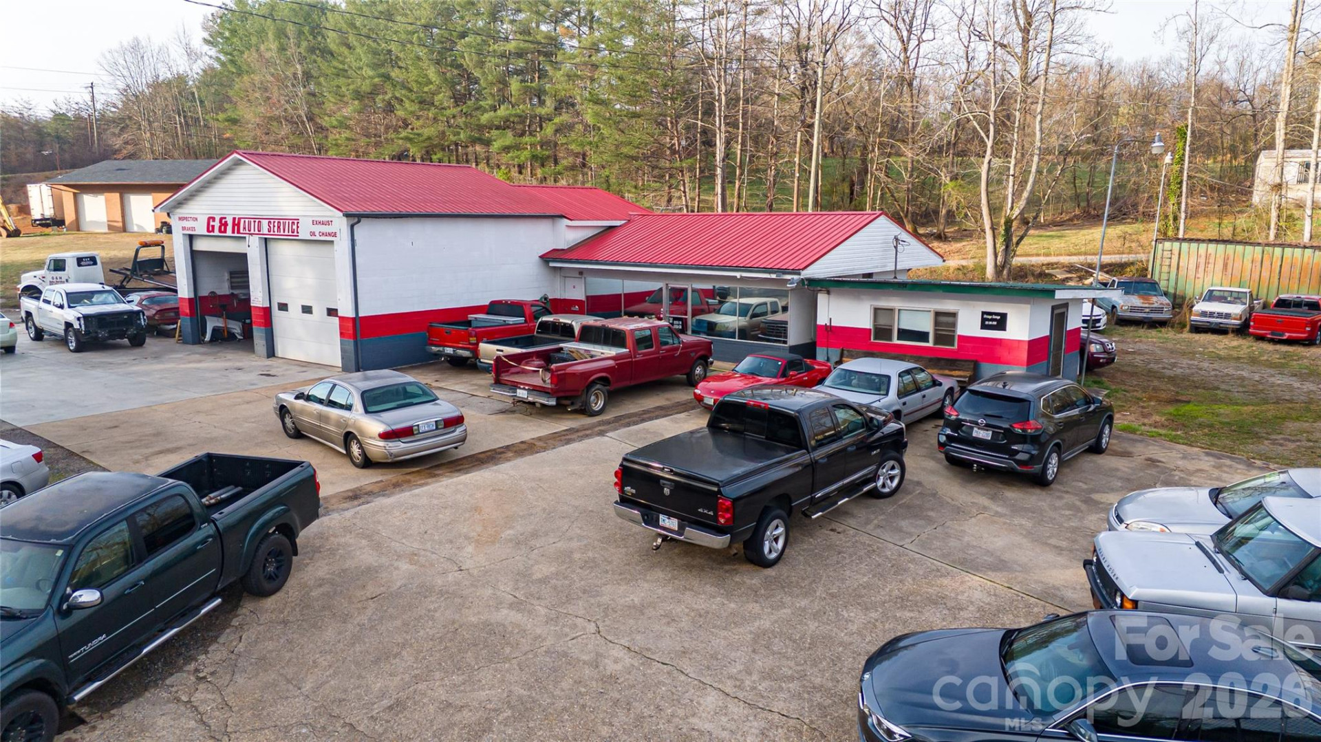 1134 Eldred Street - Photo 2