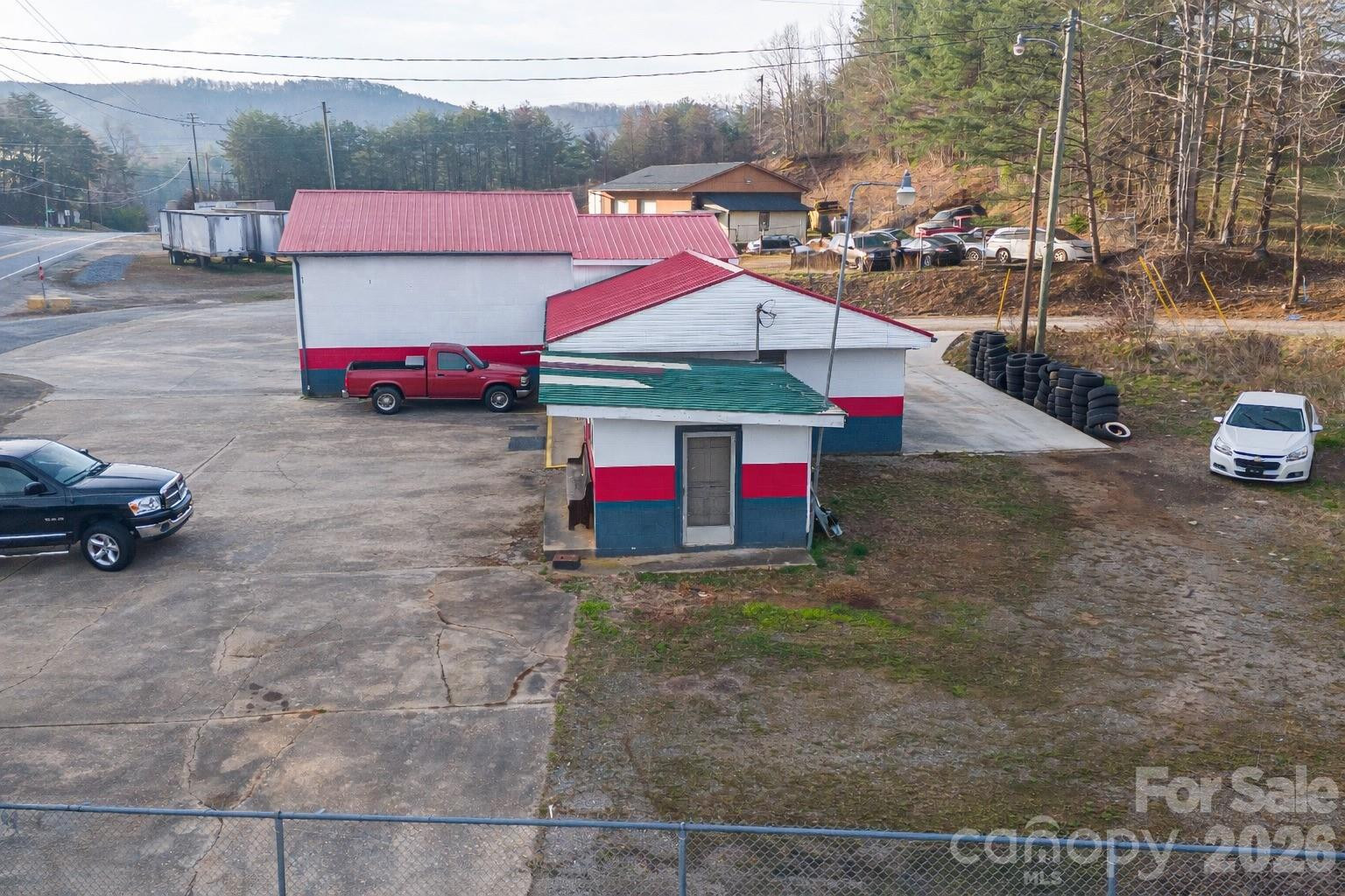 1134 Eldred Street - Photo 5