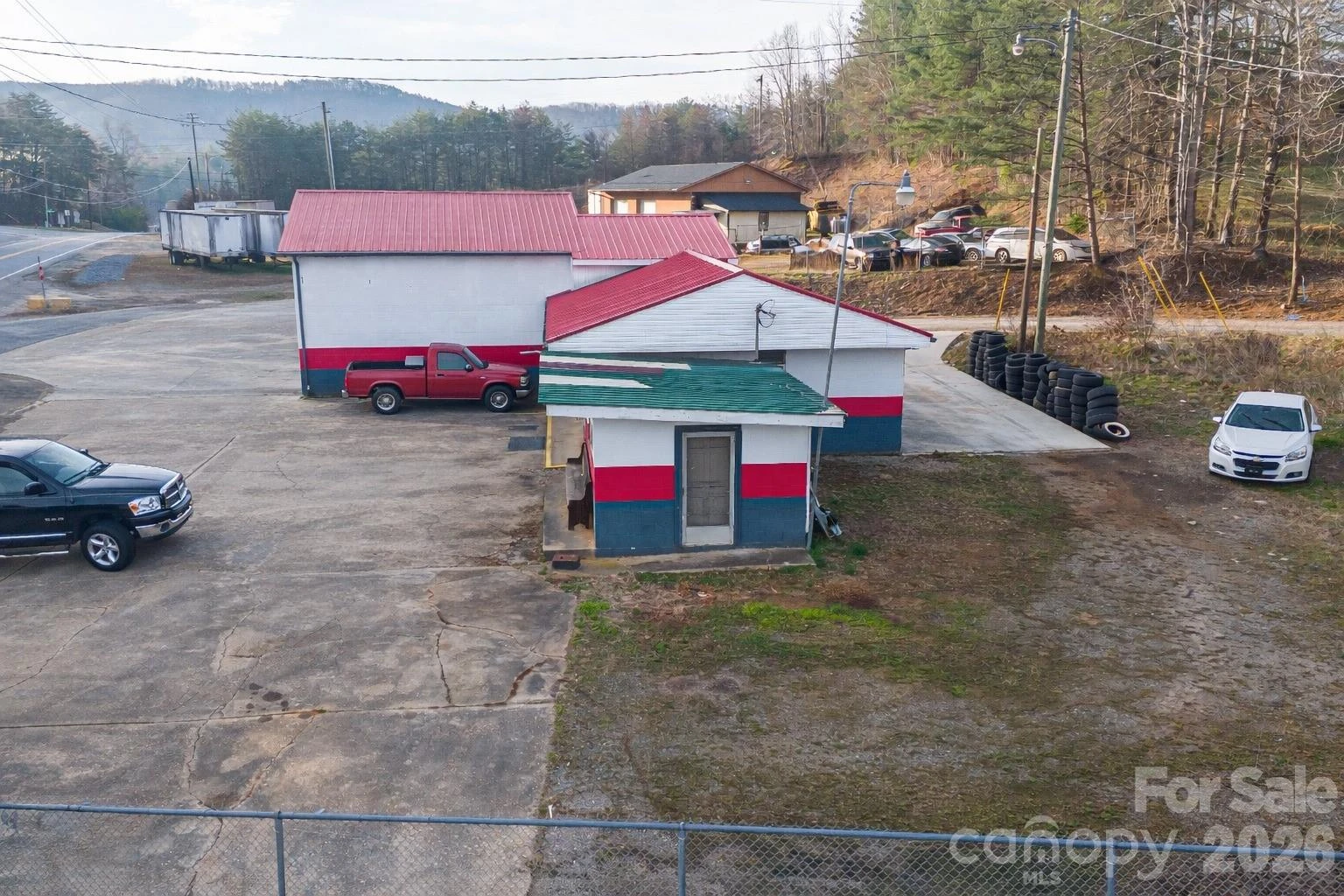 1134 Eldred Street - Photo 5