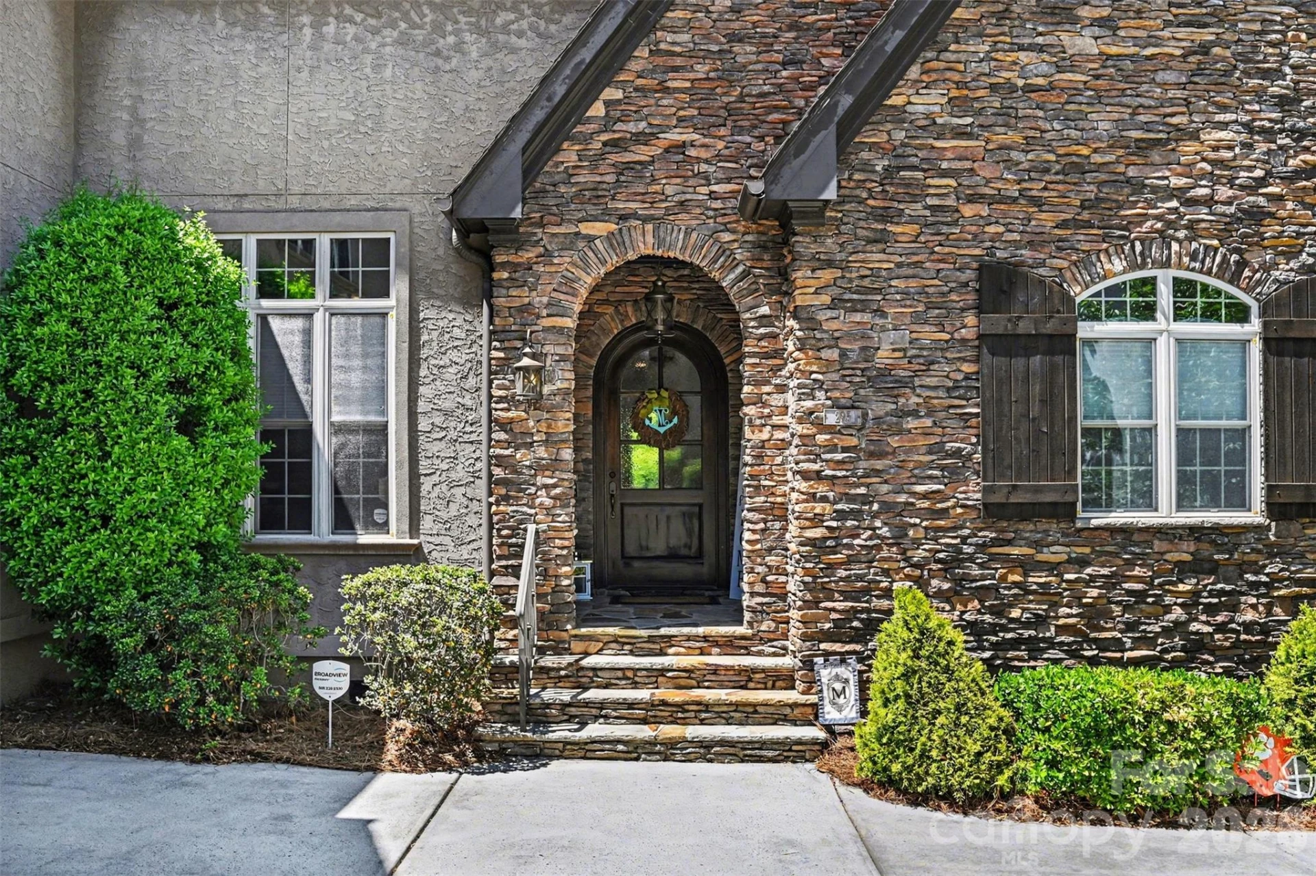 295 Bent Tree Drive - Photo 3