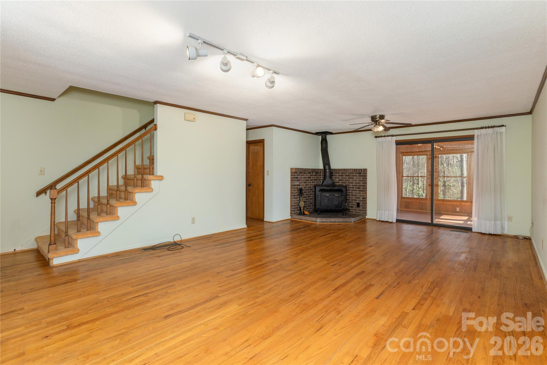 221 Timberlane Drive - Photo 8