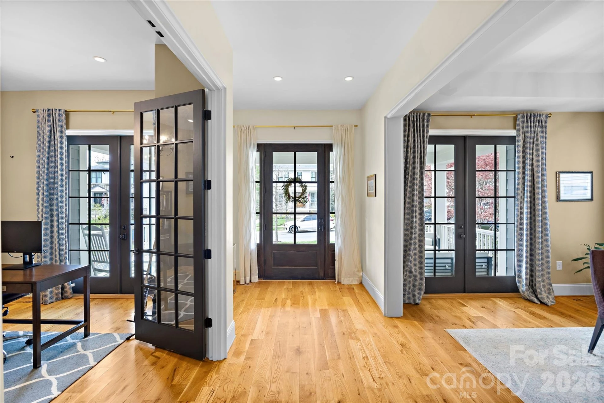 2649 Chesterfield Avenue - Photo 4