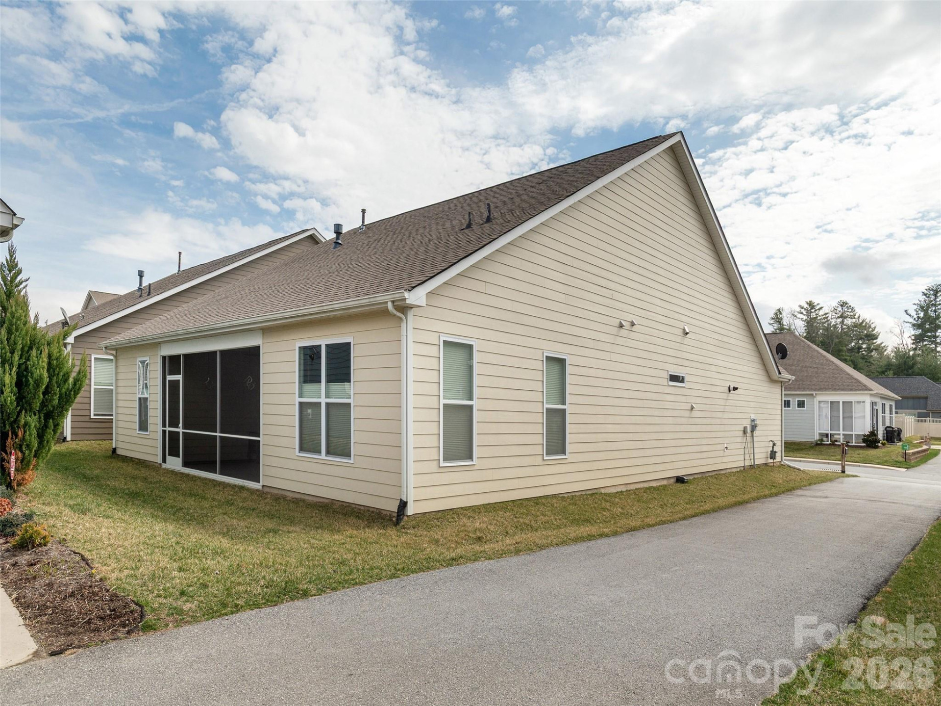 748 Summerfield Place - Photo 26