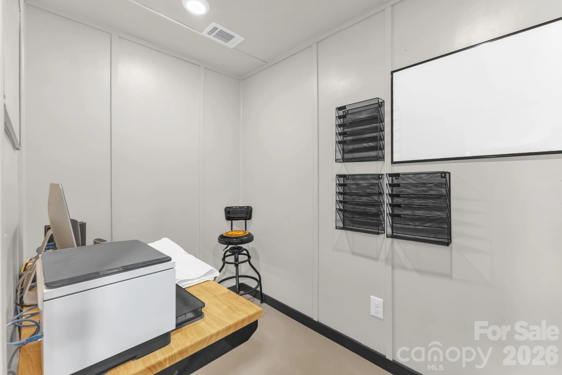17 Red Leaf Road - Photo 12