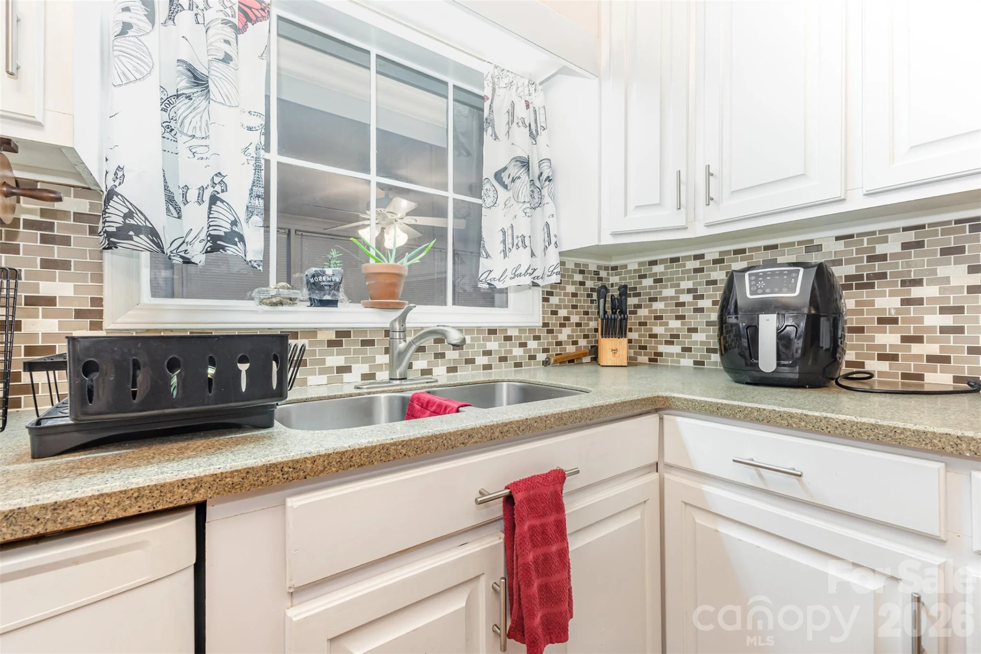 100 Ruby Lane - Photo 11