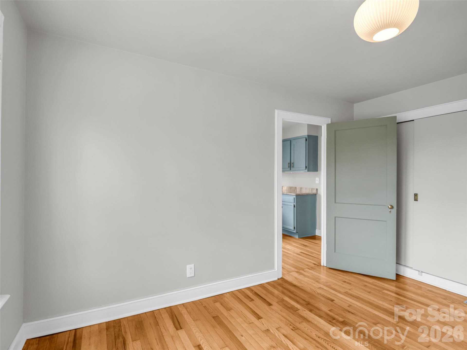 1038 Sylvan Boulevard - Photo 14
