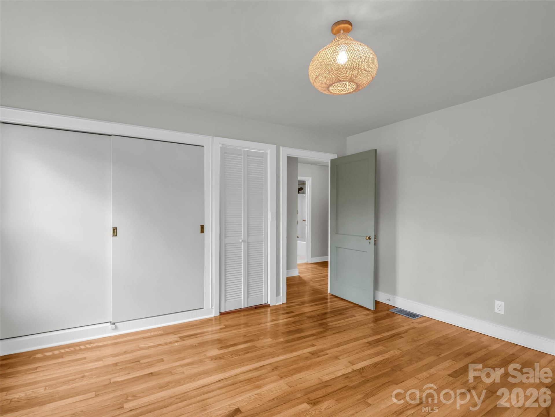 1038 Sylvan Boulevard - Photo 20